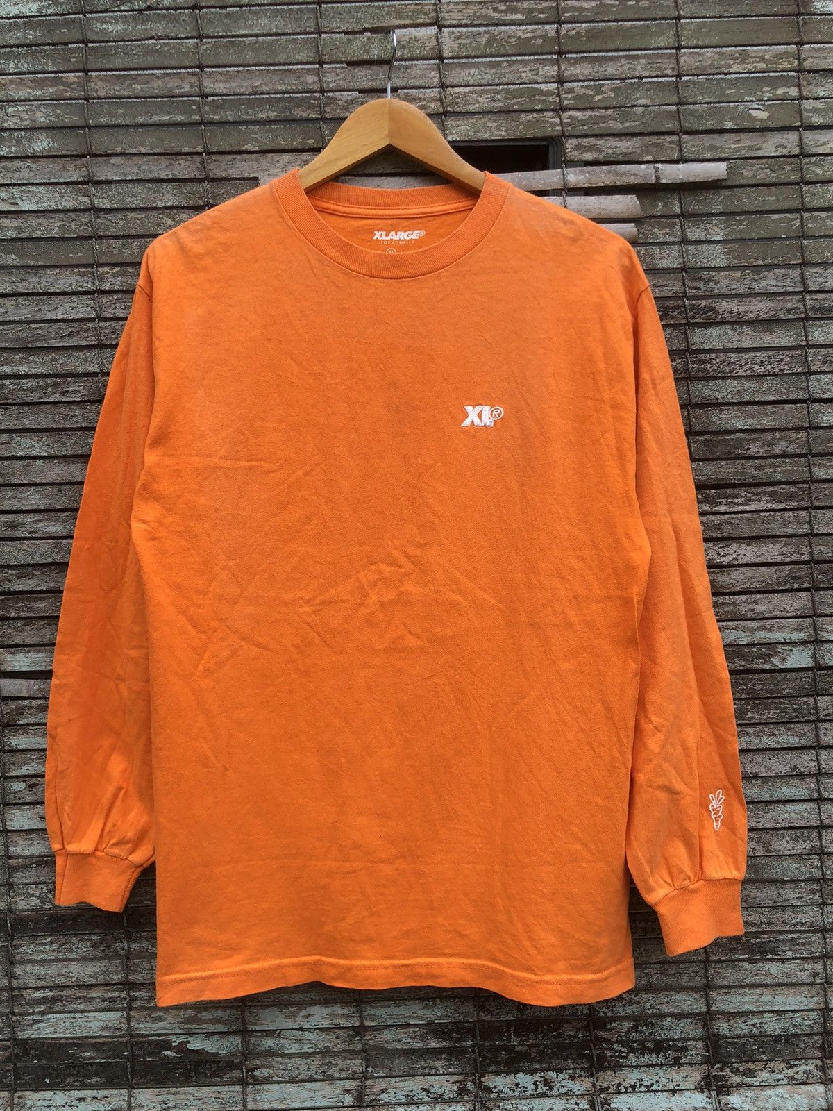 Xlarge Xlarge X Anwar Carrots Spellout Backhit L/S Tshirt Size US M / EU 48-50 / 2 - 6 Thumbnail