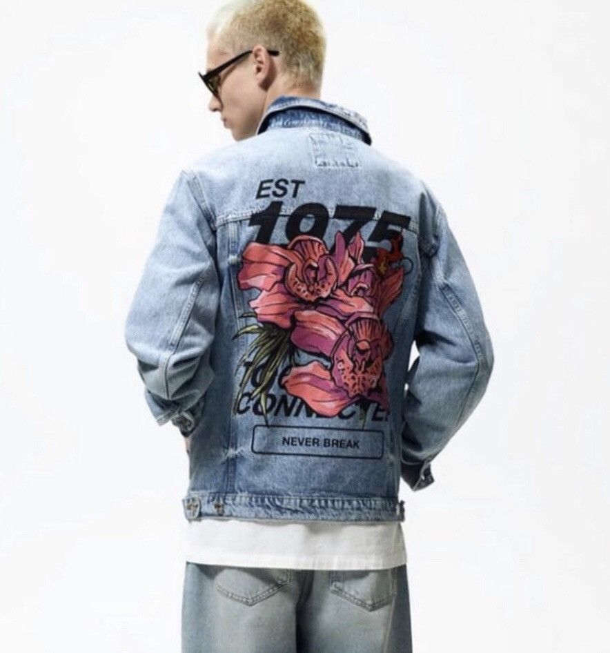 Zara SS 2023 ZARA DENIM JACKET WITH GRAFFITI PRINT Size US M / EU 48-50 / 2 - 3 Thumbnail