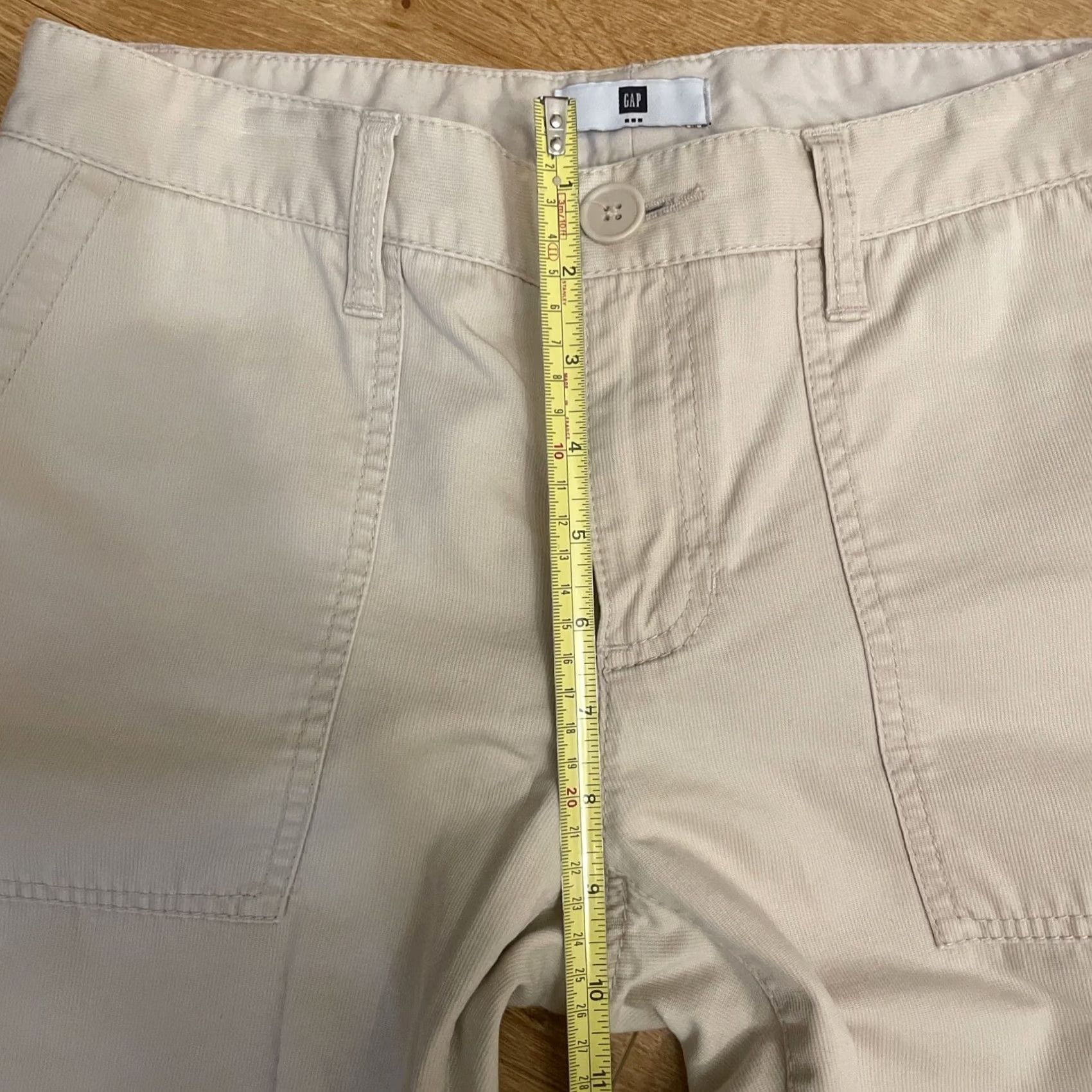 Gap VINTAGE Gap Cargo Pants Ladies 6 Beige Tan Flare Leg Low Rise Y2K Womens Pants Size 28" / US 6 / IT 42 - 7 Thumbnail