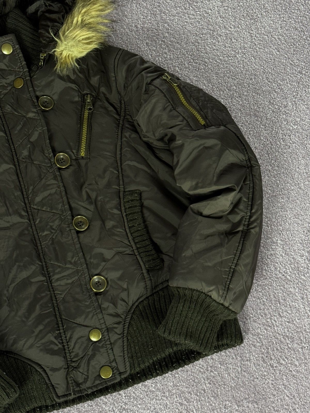If Six Was Nine 00’s Aesthetic Vintage Faux Fur Cropped Bomber Jacket Size M / US 6-8 / IT 42-44 - 6 Thumbnail