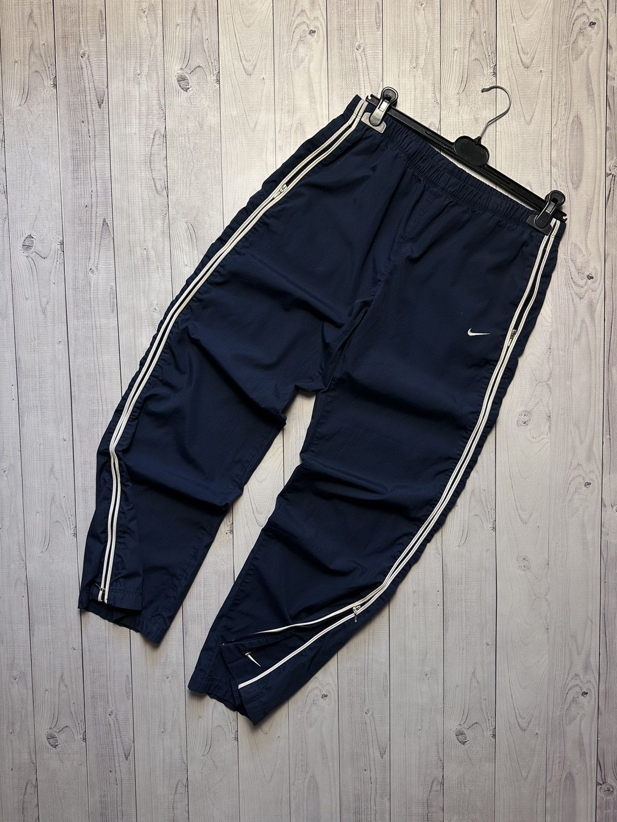 Nike × Vintage Vintage Nike drill pants size S logo Size US S / EU 44-46 / 1 - 1 Thumbnail