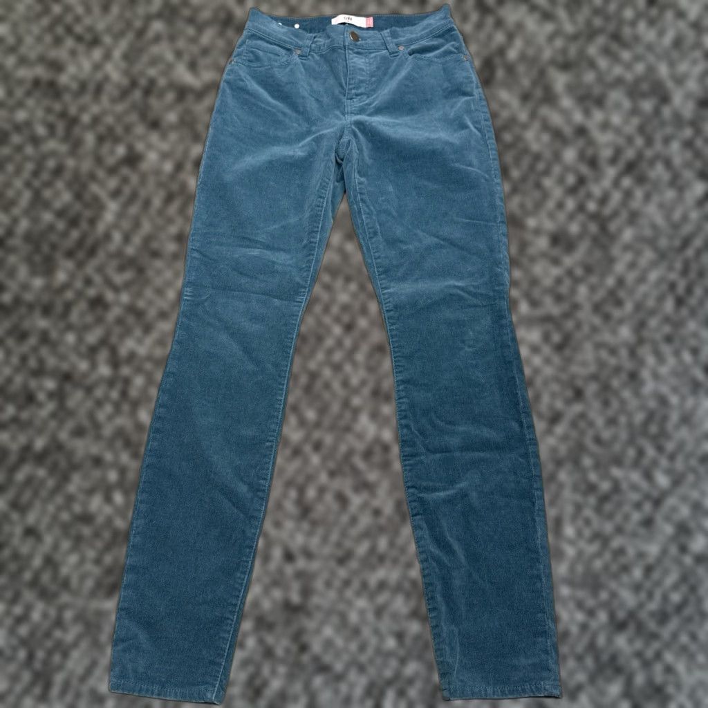 Vintage CAbi Womens Pants Skinny Corduroy 2 Teal Green Mid Rise Stretch Travel Casual Party/Cocktail City Slim Waist 26 in Flat Front Inseam 30 in Size 26" / US 2 / IT 38 - 1 Thumbnail