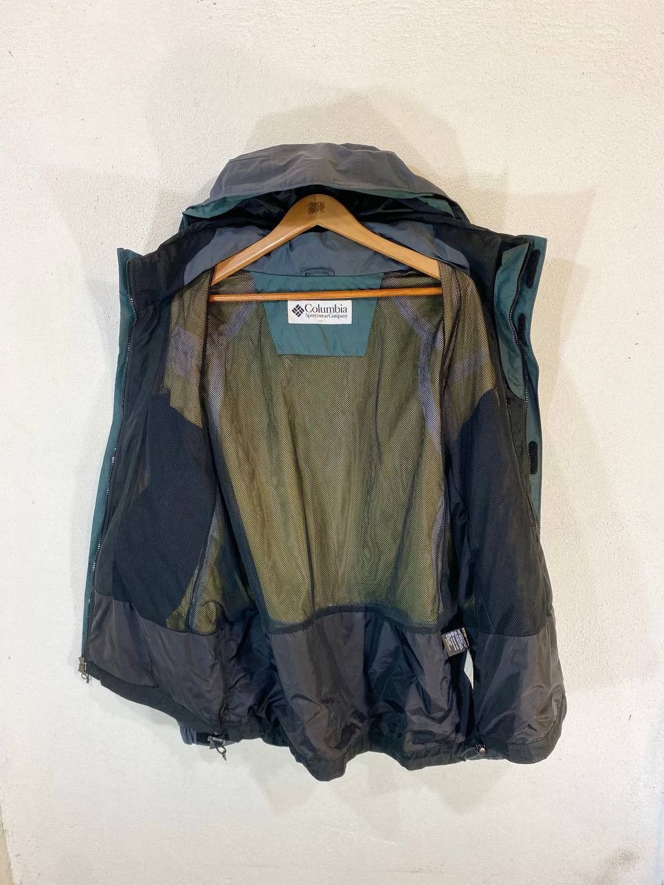 Columbia vintage columbia xcr goretex waterproof jacket nice design Size US XL / EU 56 / 4 - 7 Thumbnail