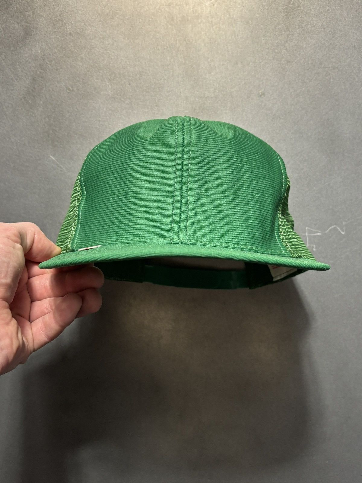 Levi's Vintage Levi's Big E Trucker Hat White Tab Red Lettering 70s Size ONE SIZE - 9 Thumbnail