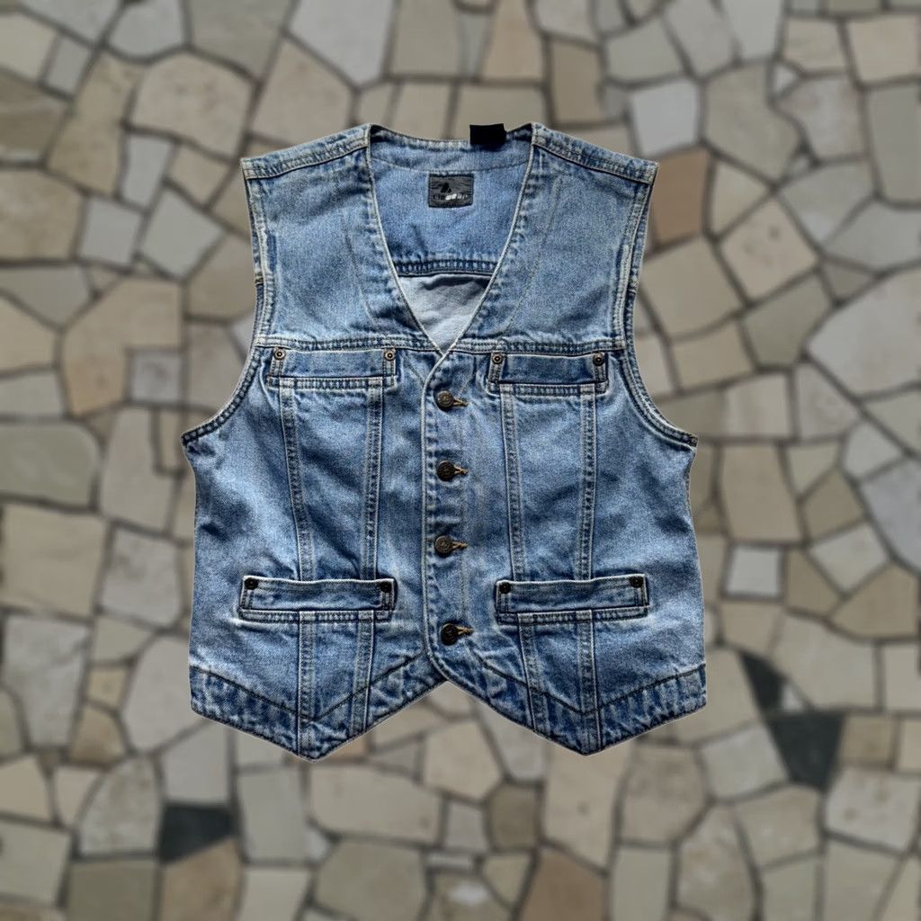 Denime VINTAGE Lizwear Denim Vest With Button Closure Pockets S Blue Unisex Adults Vest Like New Size S / US 4 / IT 40 - 1 Thumbnail