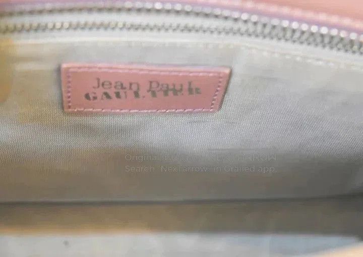 Jean Paul Gaultier Jean Paul Gaultier Rose Embossed. Size ONE SIZE - 7 Thumbnail