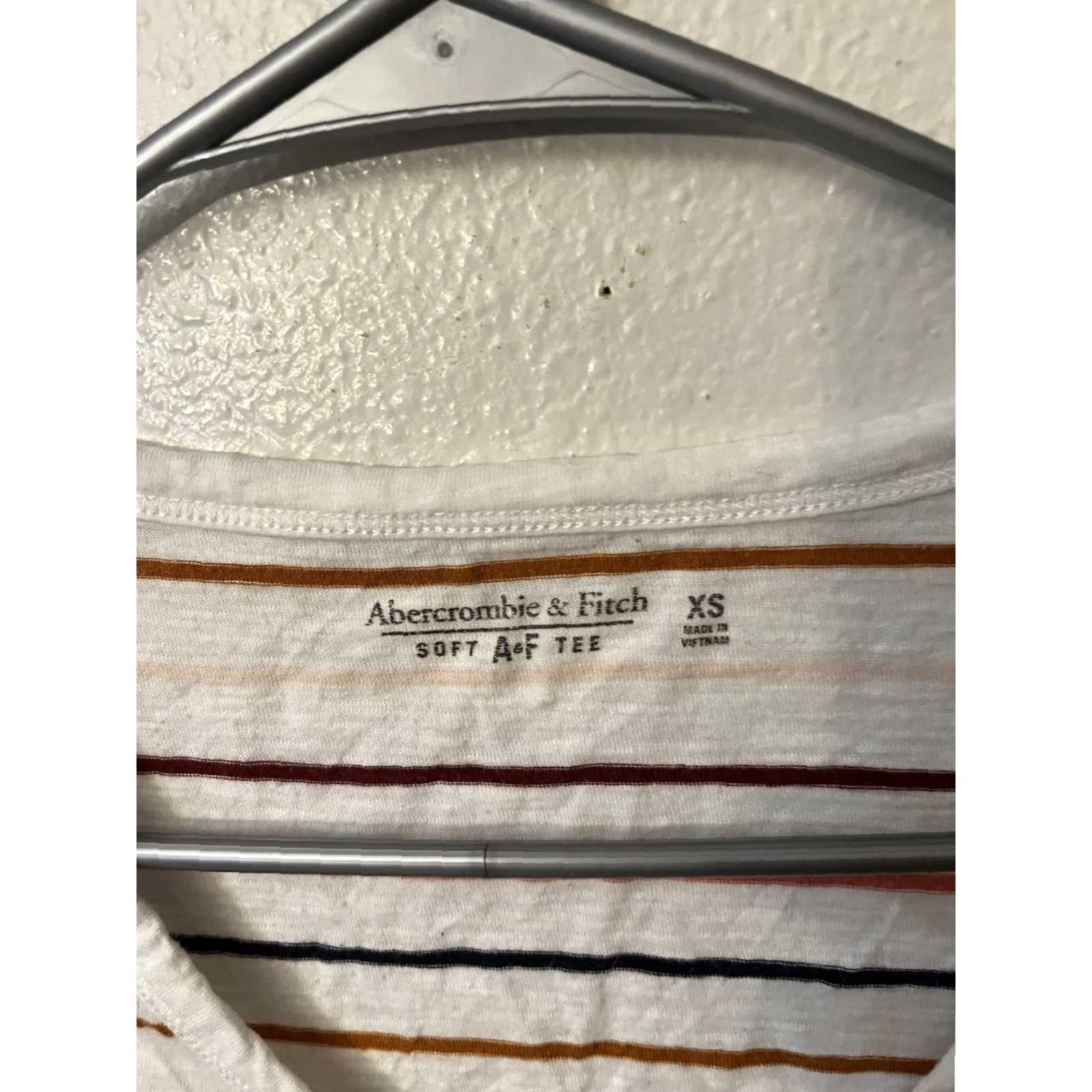 Abercrombie & Fitch Abercrombie & Fitch Women's Short Sleeve Top XS T-Shirt Striped V-Neck Pullover Casual Cotton Blend White W Strips Teens Shirt Size XS / US 0-2 / IT 36-38 - 2 Thumbnail
