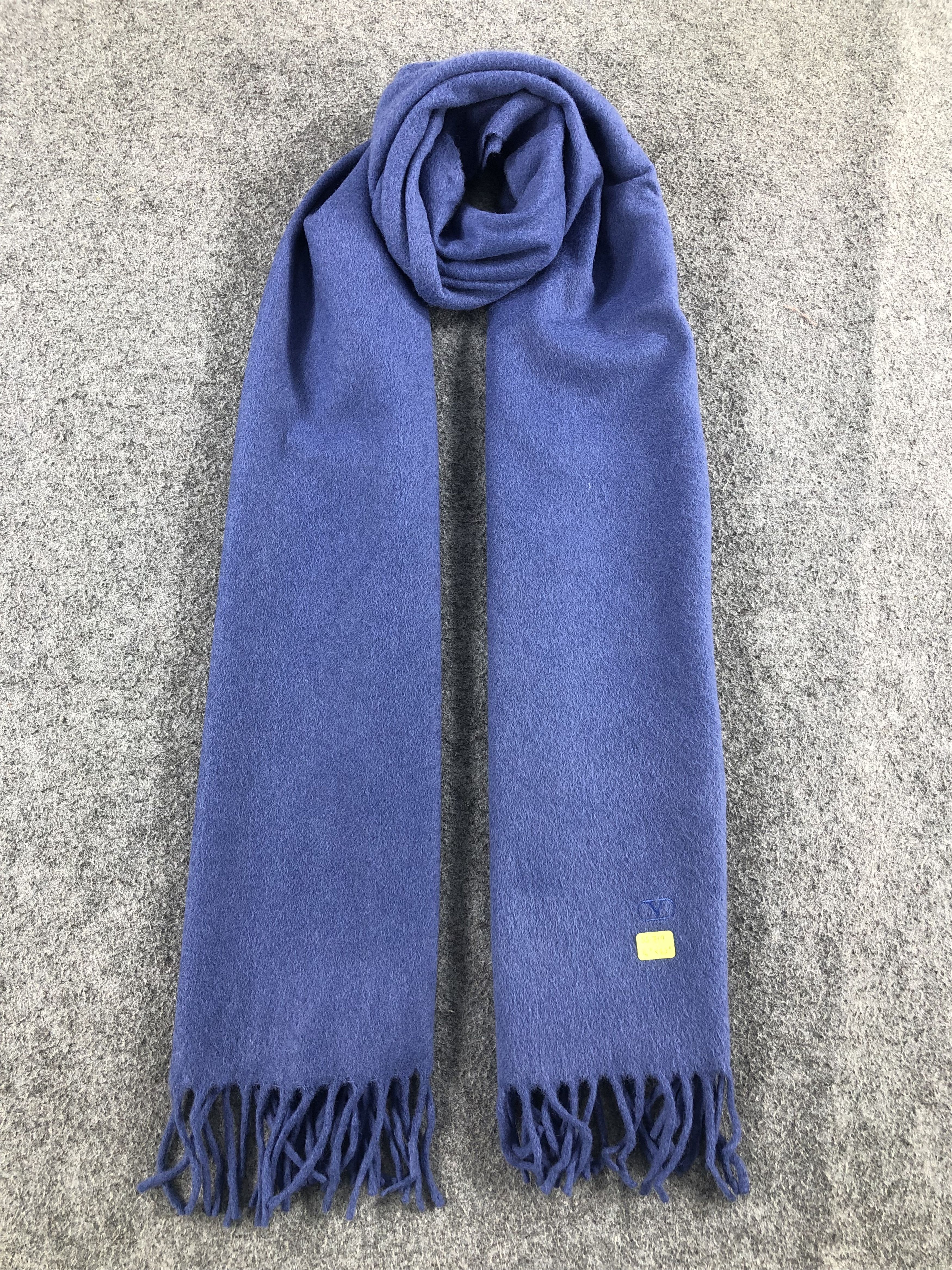 Valentino Valentino Garavani Scarf / Muffler / Neckwear Size ONE SIZE - 1 Thumbnail