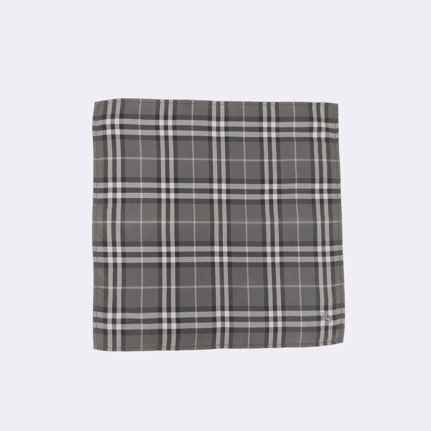 Burberry Vintage Burberry Handkerchief Neckerchief Bandana H351M Size ONE SIZE - 2 Thumbnail