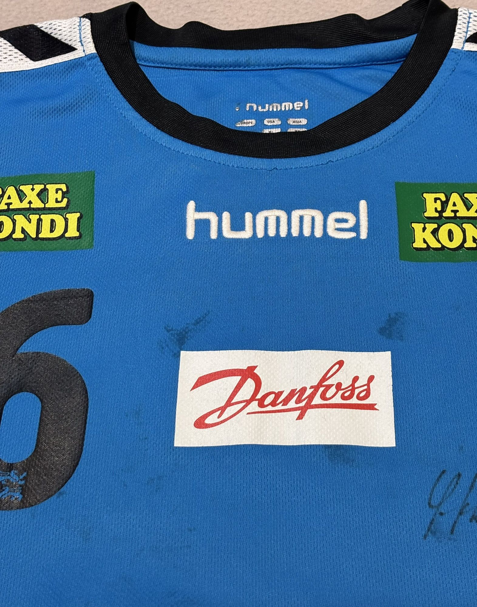 Hummel Sonderjyske #16 Hummel Handball Goalkeeper Shirt Size XL Size US XL / EU 56 / 4 - 8 Thumbnail
