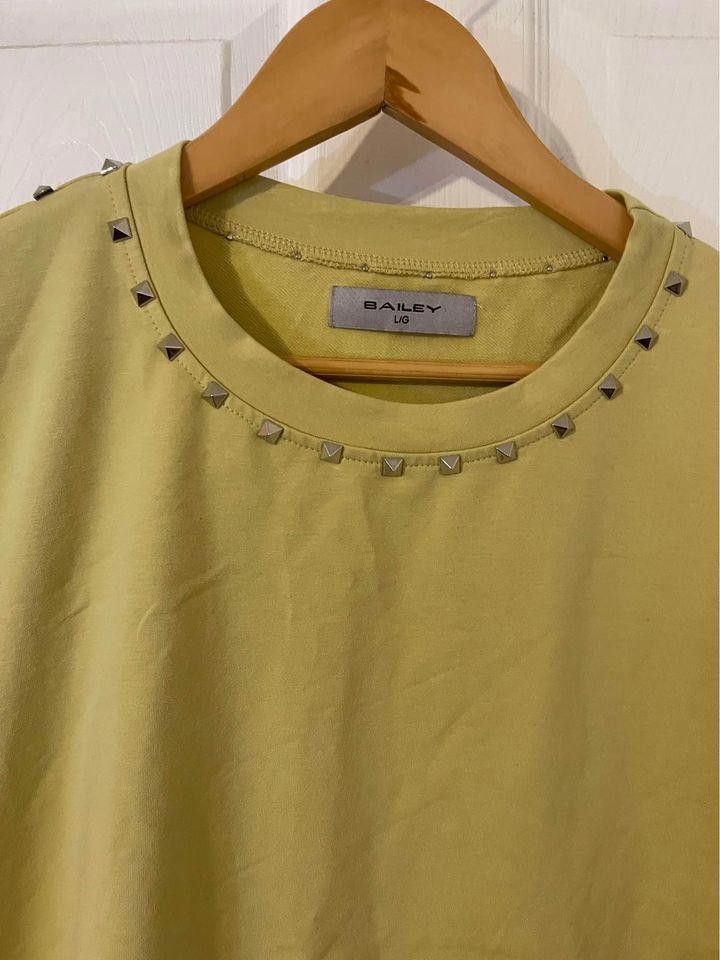 Designer Bailey Studded Mustard Tshirt Size L Size L / US 10 / IT 46 - 2 Thumbnail