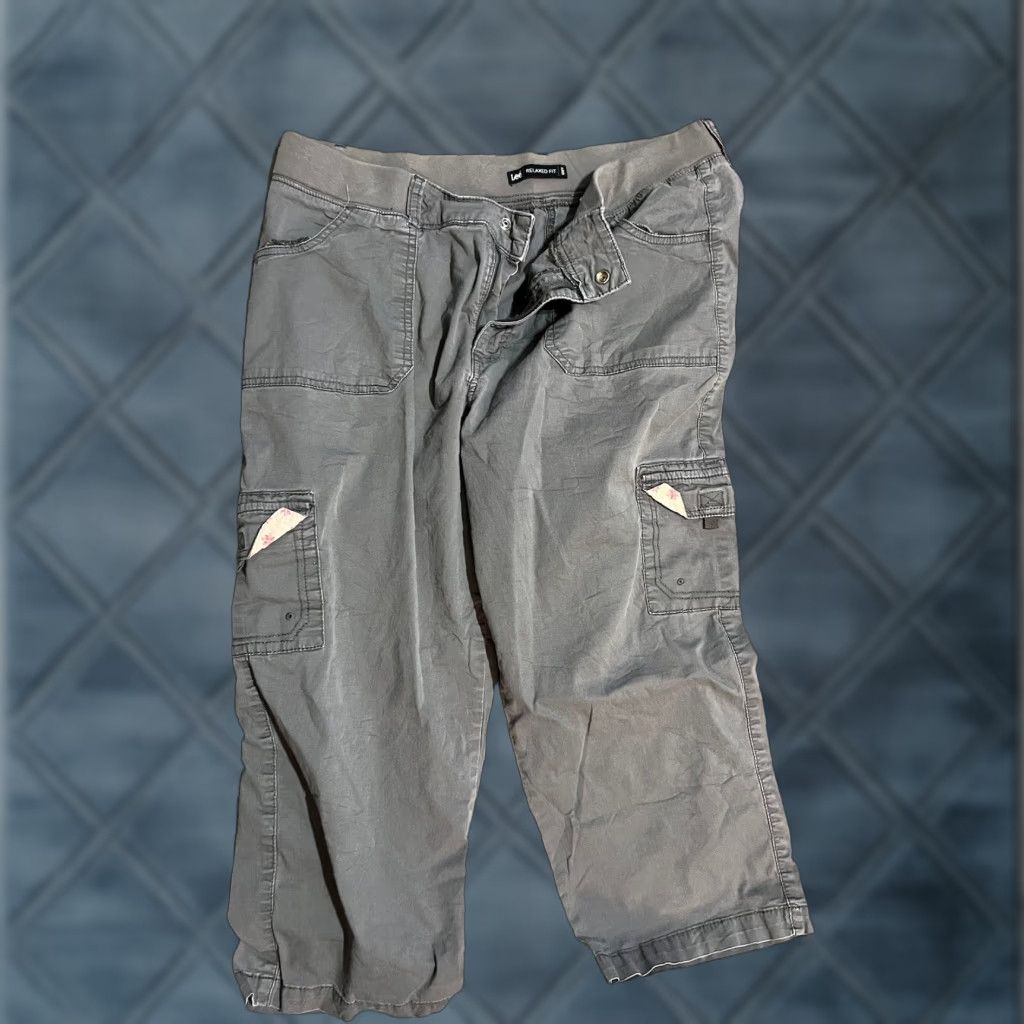 Lee Lee Pants Womens Size 18 Medium Gray Capri Relaxed Fit Drawstring Stretch Size 40" / US 18 - 1 Thumbnail