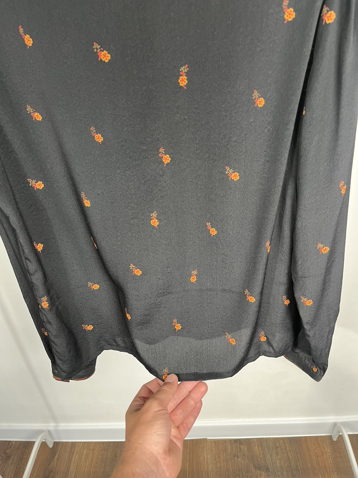 Vintage Vintage Franck Olivier Black Silk Blouse Floral Embroidery Size M / US 6-8 / IT 42-44 - 9 Thumbnail