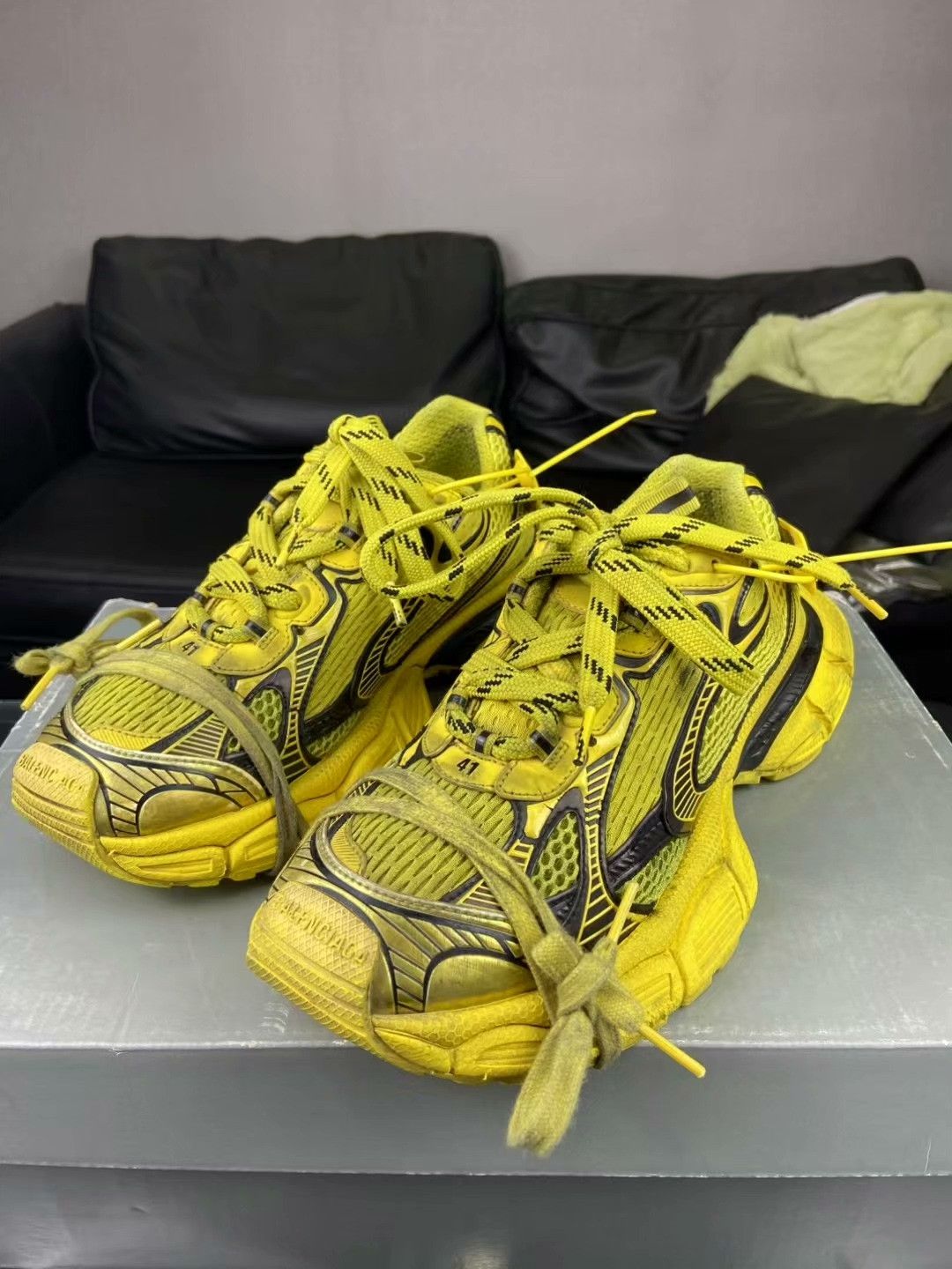 Balenciaga Balenciaga Distressed Yellow Lowtop Sneakers XXXL Men Size US 10 / EU 43 - 1 Thumbnail