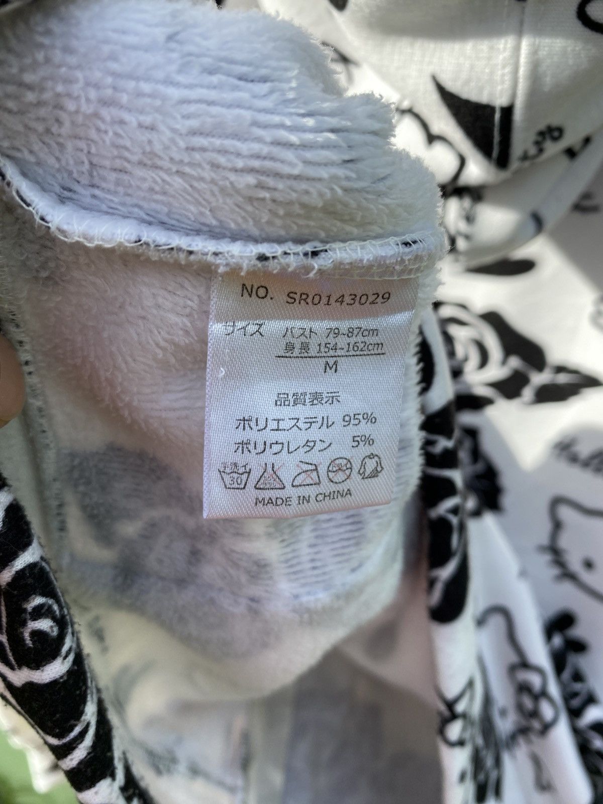 Japanese Brand Hello Kitty Japan All Over Print Zip Hoodie Black White Y2K Size US M / EU 48-50 / 2 - 15 Thumbnail