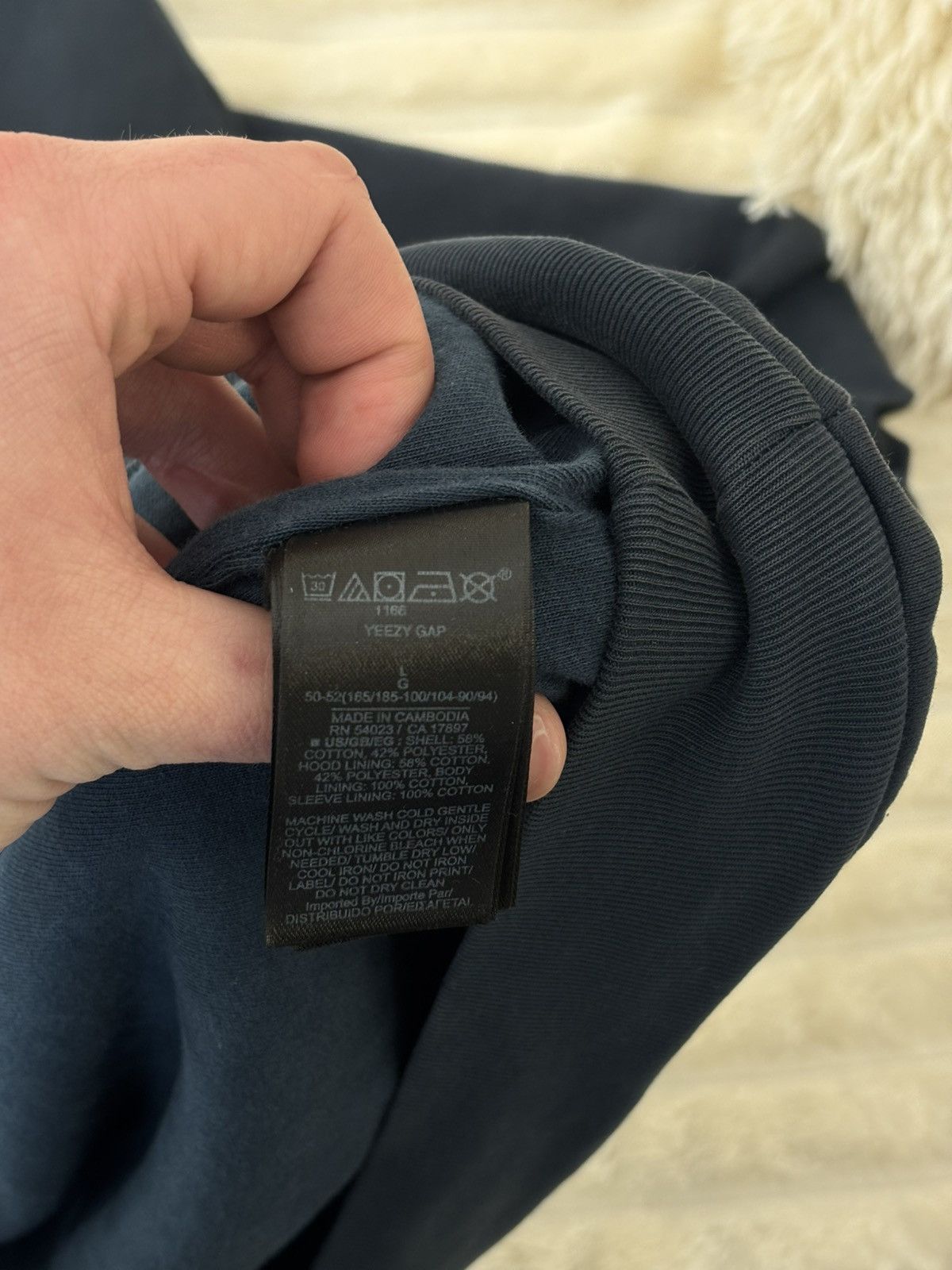 Balenciaga × Gap × Yeezy YEEZY GAP BALENCIAGA SHRUNKEN HOODIE Size US L / EU 52-54 / 3 - 23 Thumbnail