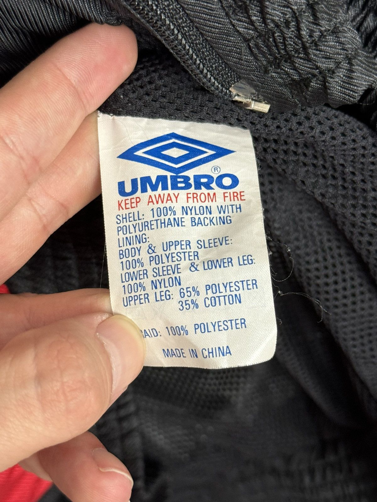 Umbro Manchester United Training Football Jacket Size US M / EU 48-50 / 2 - 16 Thumbnail