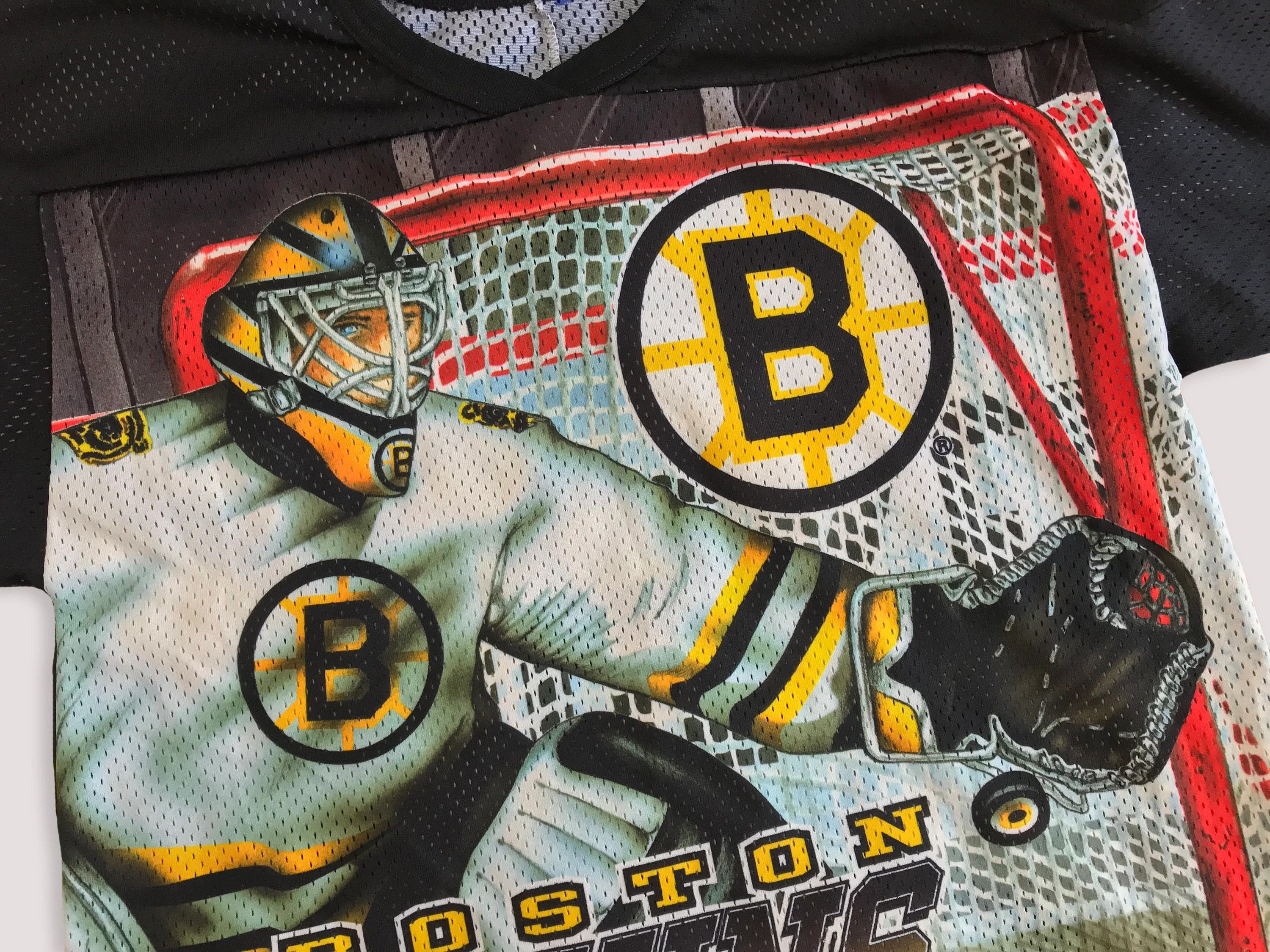 Ccm Vintage 90s CCM BOSTON BRUINS Jersey Fanimation NHL USA Size US S / EU 44-46 / 1 - 9 Thumbnail