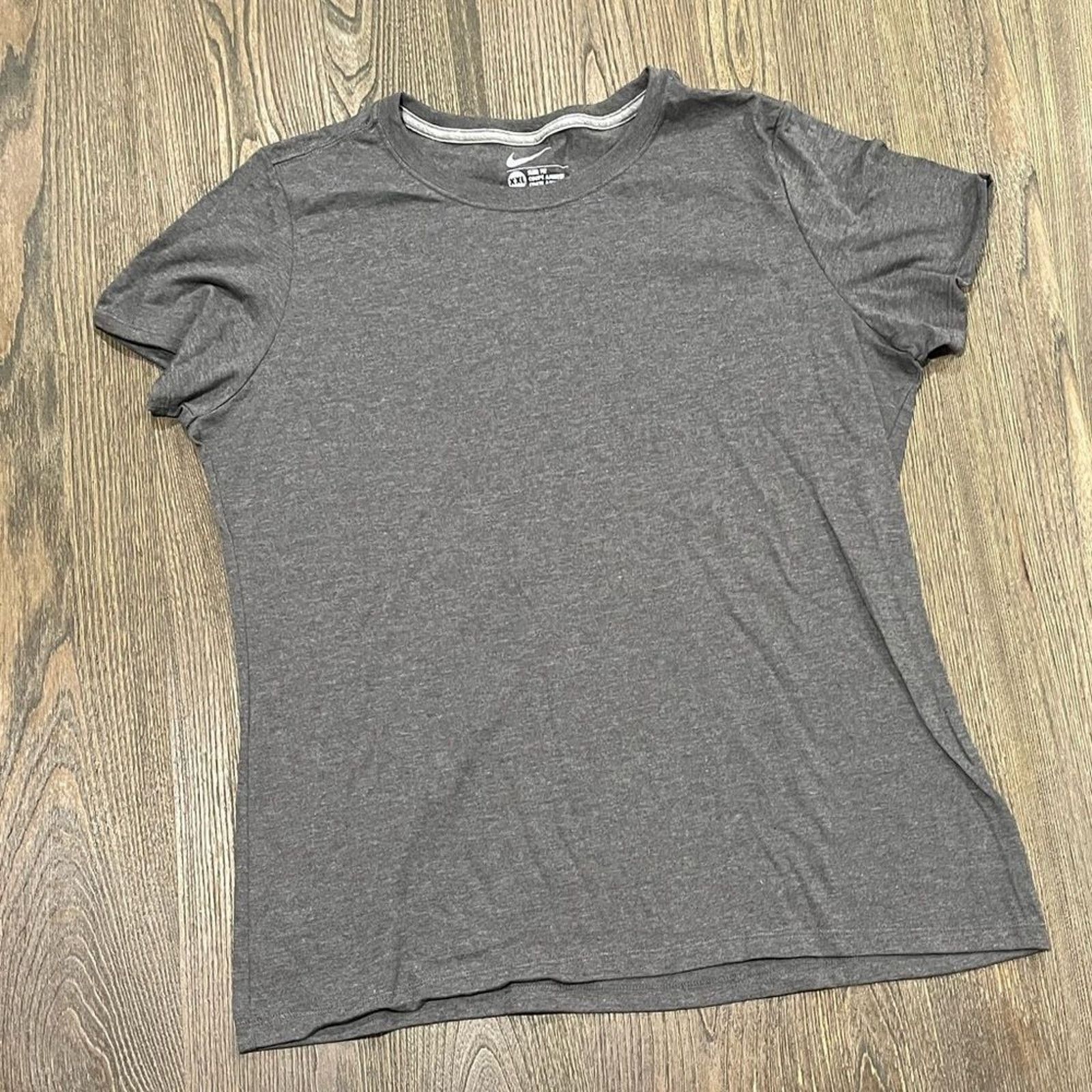 Nike NWOT Nike Slim Fit T-Shirt Crewneck Short Sleeve Gray XXL Size XXL / US 16-18 / IT 52-54 - 1 Thumbnail