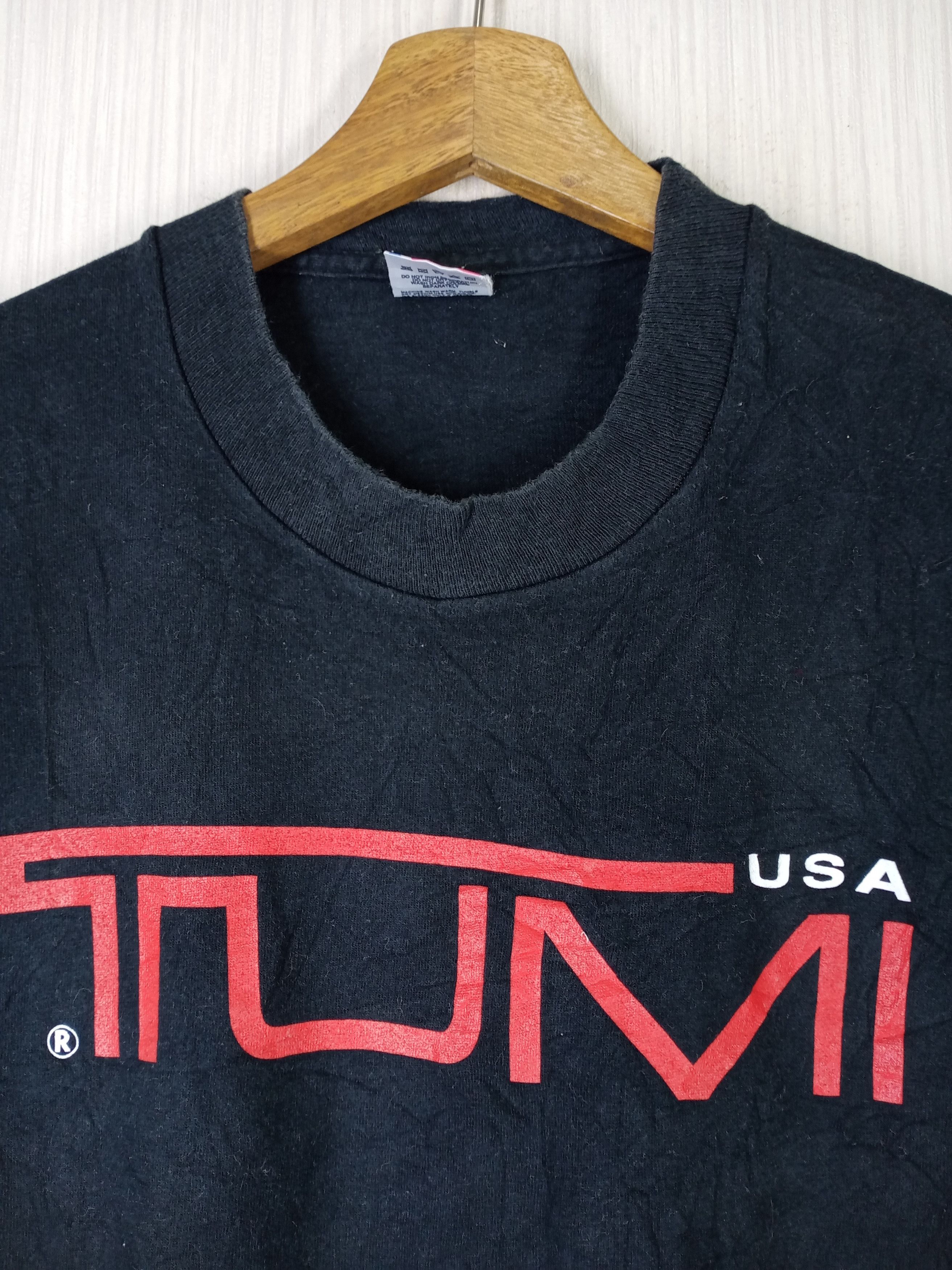 Tumi Rare Vintage 90s TUMI Big Logo Tshirt Size US XL / EU 56 / 4 - 2 Thumbnail