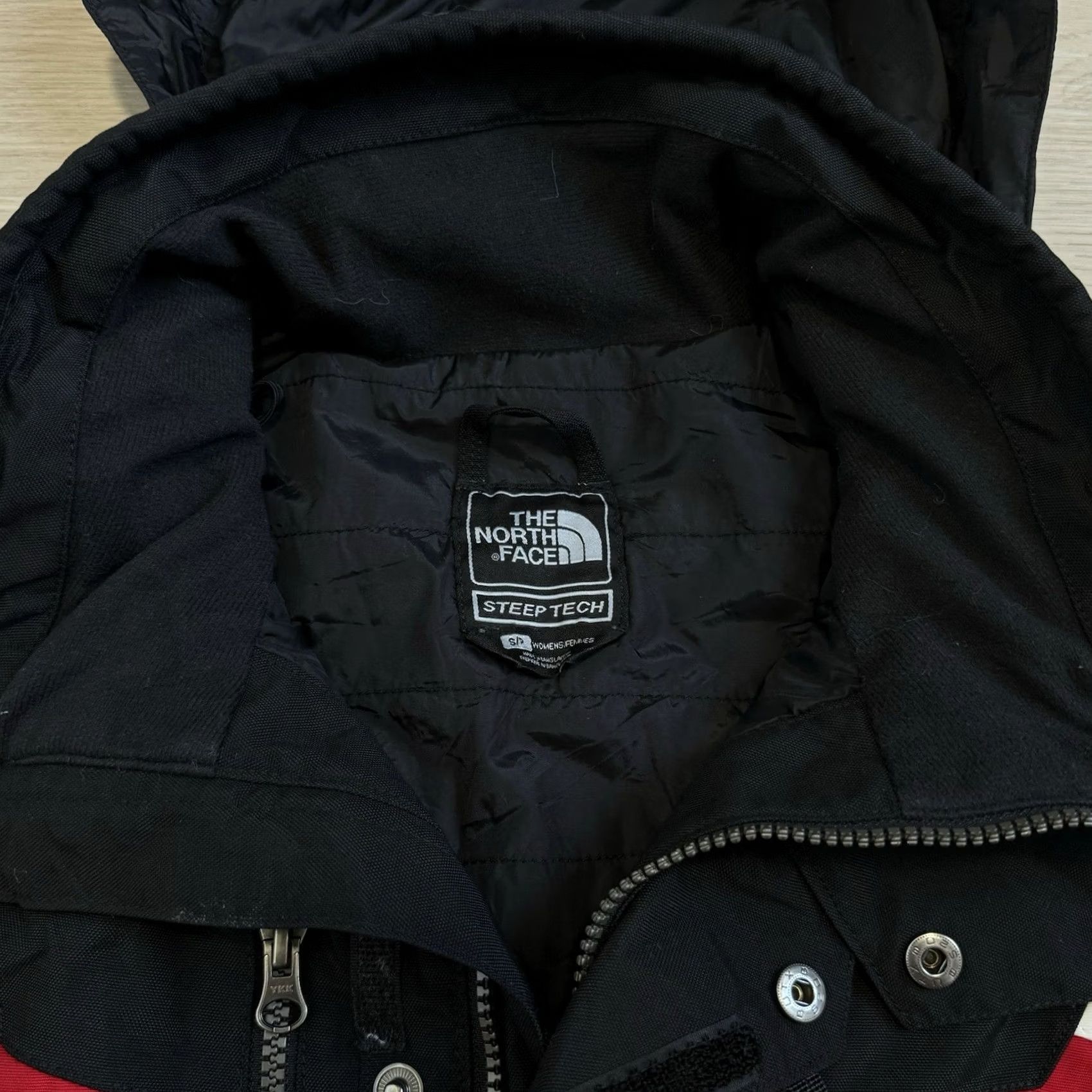 The North Face VINTAGE The North Face Steep Tech Jacket Womens Small Red Black White Belted Ski EUC Size S / US 4 / IT 40 - 6 Thumbnail
