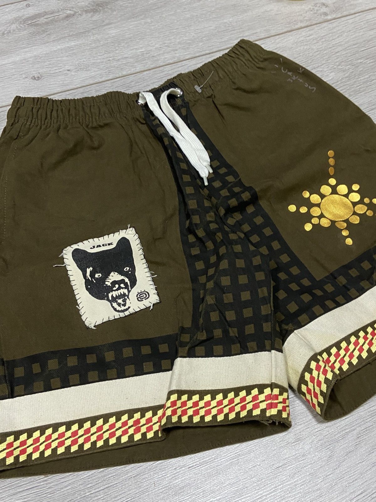 Travis Scott Travis Scott Cactus Jack Wolf Shorts Size US 34 / EU 50 - 3 Thumbnail