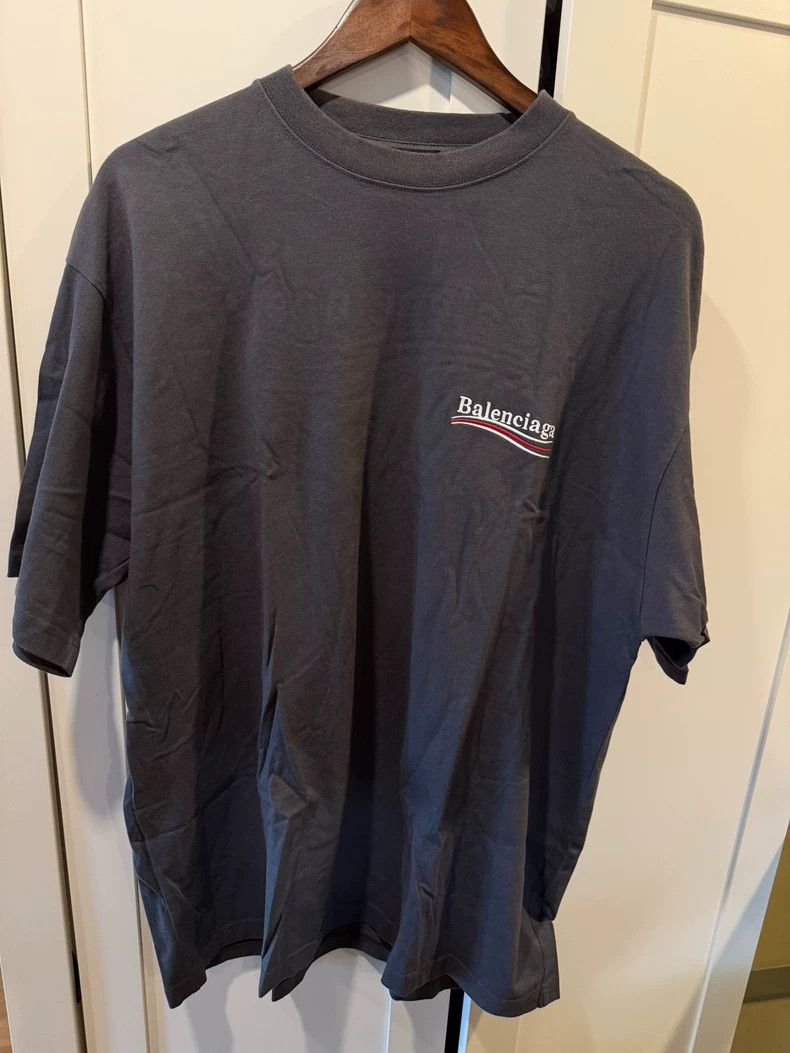 Balenciaga Balenciaga Embroidered Coke Short Sleeve Grey Size US L / EU 52-54 / 3 - 1 Thumbnail