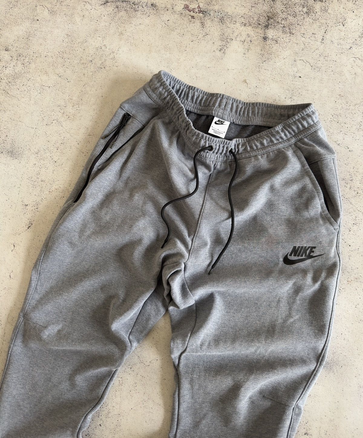 Nike Nike Tech Gray Sweatpants Size M Size US 32 / EU 48 - 2 Thumbnail