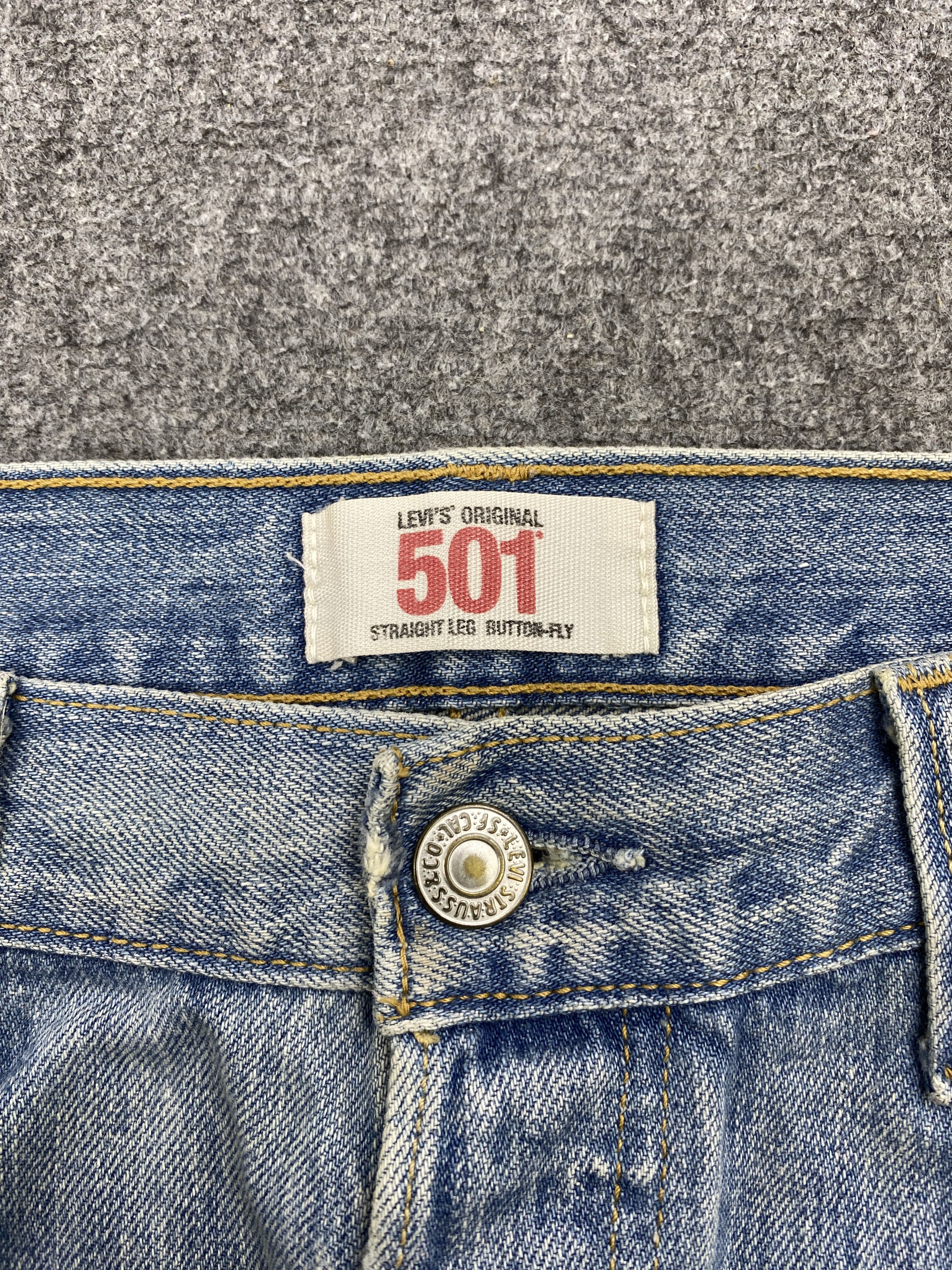 Levi's × Vintage Distressed Vintage Levi's 501 Light Blue Jeans Size US 34 / EU 50 - 7 Thumbnail