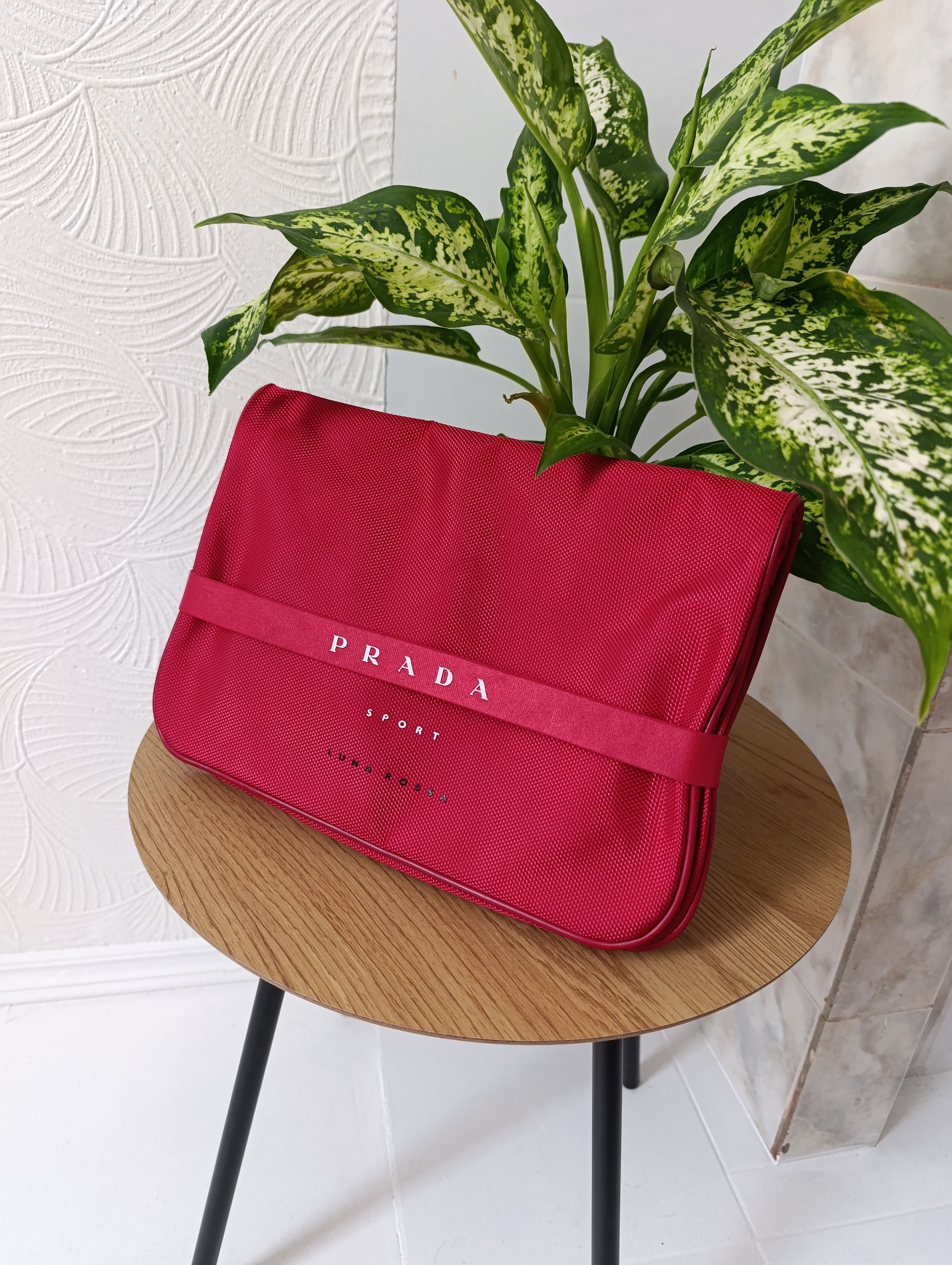 PRADA バッグ　ミニバッグ　ナイロンバッグ　PRADA SPORTS Prada Mini Bag | Grailed