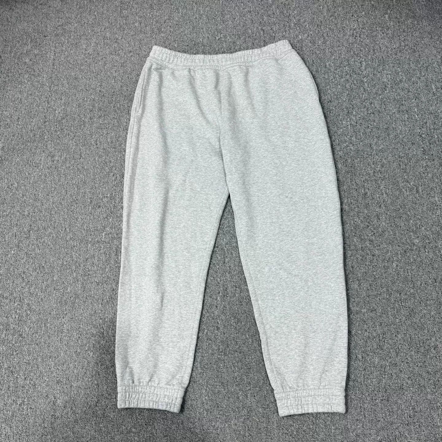 Burberry Burberry casual pants gray back embroidered logo XL mint Size US 36 / EU 52 - 1 Thumbnail