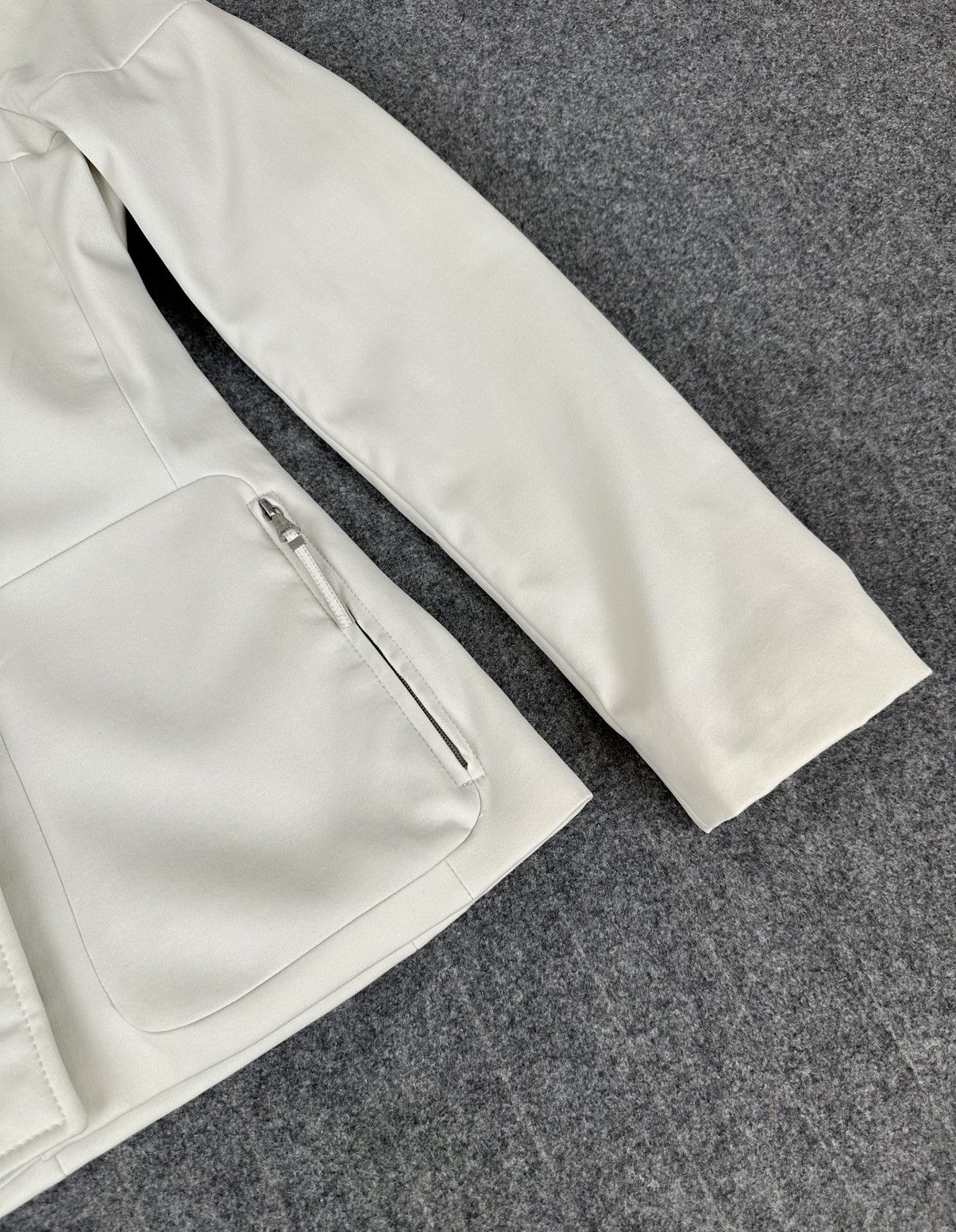 Prada Prada - S/S1999 Zip-Up Soft Shell Rider Jacket - Ivory White Size M / US 6-8 / IT 42-44 - 6 Thumbnail
