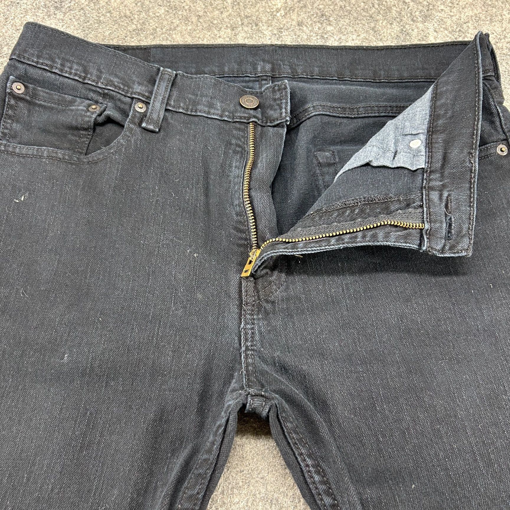 Levi's Levi's 512 Jeans Mens 33x30 Black Slim Straight Denim Cotton 5-Pocket Leg Regular Size Type Jeans Womens? Size US 33 - 2 Thumbnail