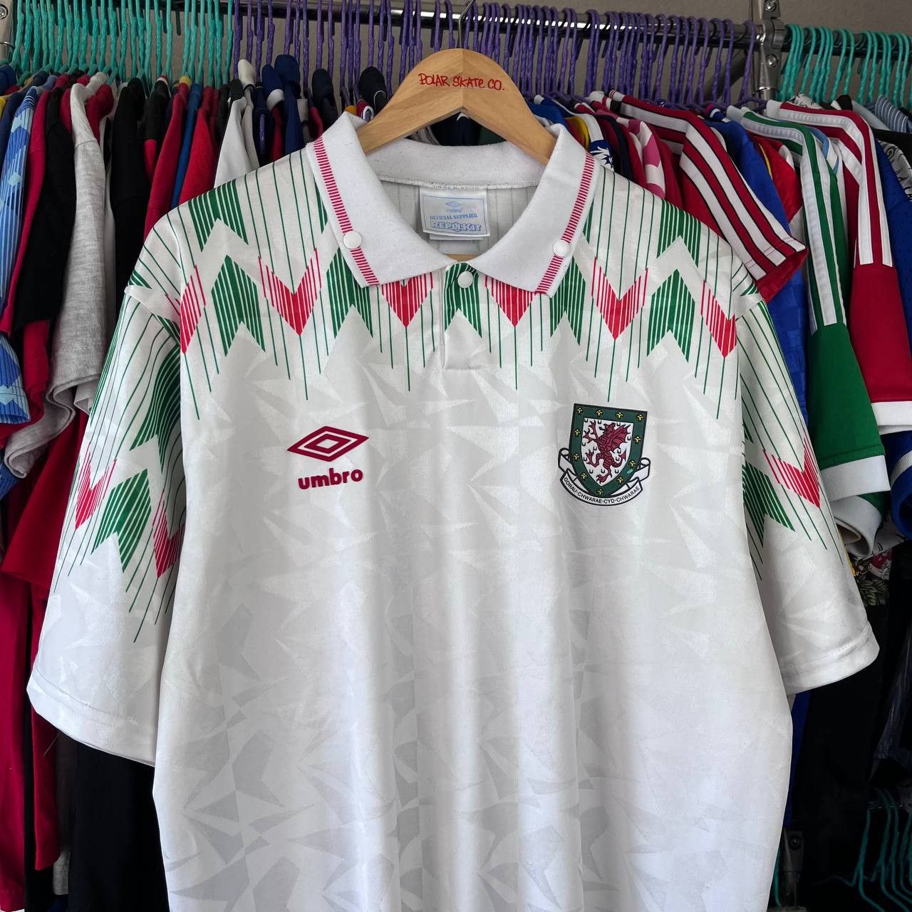 Other Umbro Wales 1990/1992 Football Soccer Jersey Size US XXL / EU 58 / 5 - 1 Thumbnail