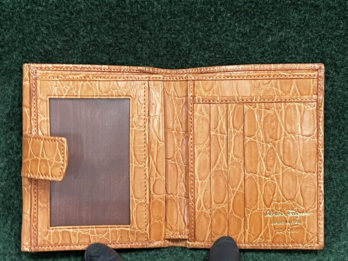 Salvatore Ferragamo Vintage Salvatore Ferragamo Vala Ribbon Leather Wallet Size ONE SIZE - 5 Thumbnail