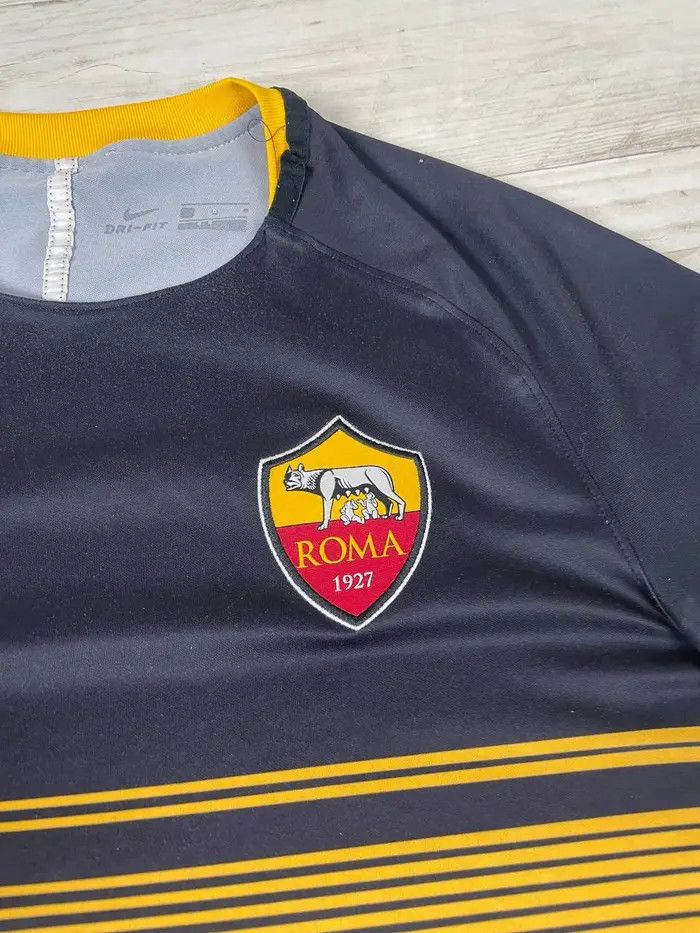 Nike Nike AS Roma 2018 2019 Pre Match Shirt Soccer Jersey Size US L / EU 52-54 / 3 - 8 Thumbnail