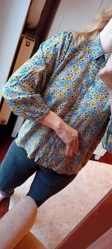 Other bluzka w kawiaty rozmiar 46 Size L / US 10 / IT 46 - 1 Thumbnail
