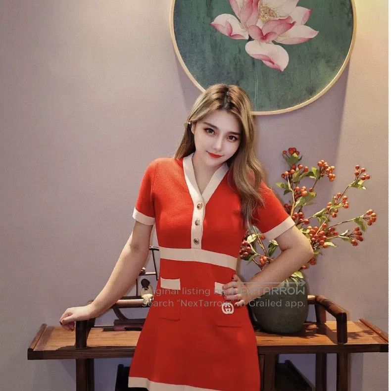 Gucci Gucci Red woollen knitted A-shaped short-sleeved dress Size S / US 4 / IT 40 - 7 Thumbnail