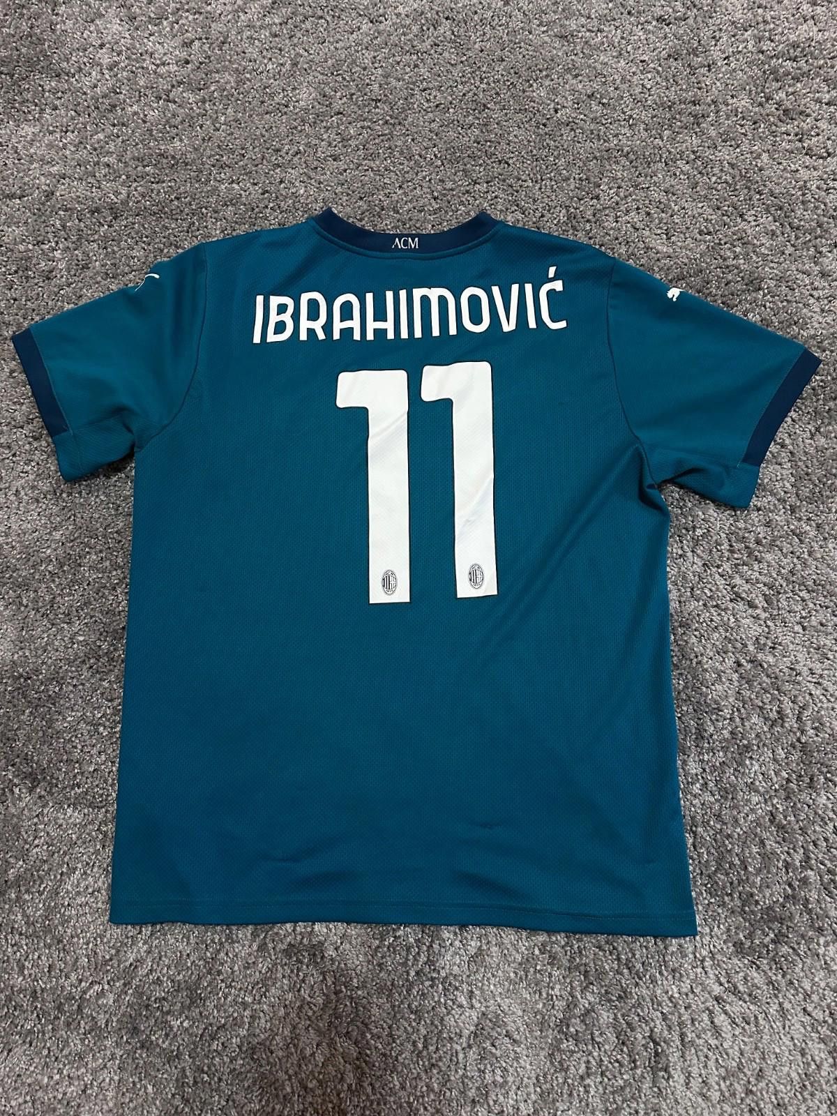 Puma #11 IBRAHIMOVIC AC Milan 2020/21 3RD Football Shirt Jersey Size US L / EU 52-54 / 3 - 7 Thumbnail