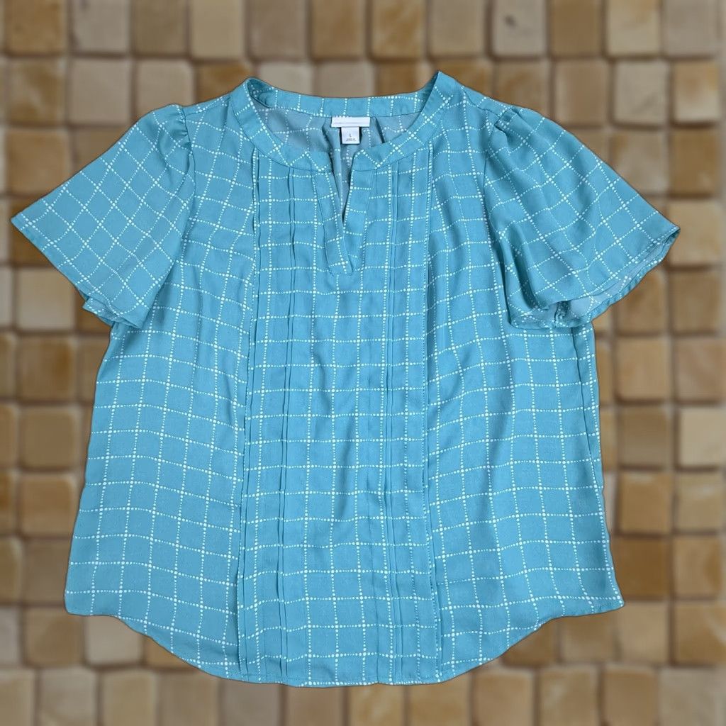 Liz Claiborne Liz Claiborne Womens Blouse V-Neck Plaid Blue L Size Top Shirt Cuffed Short Sleeve Womens Size L / US 10 / IT 46 - 1 Thumbnail