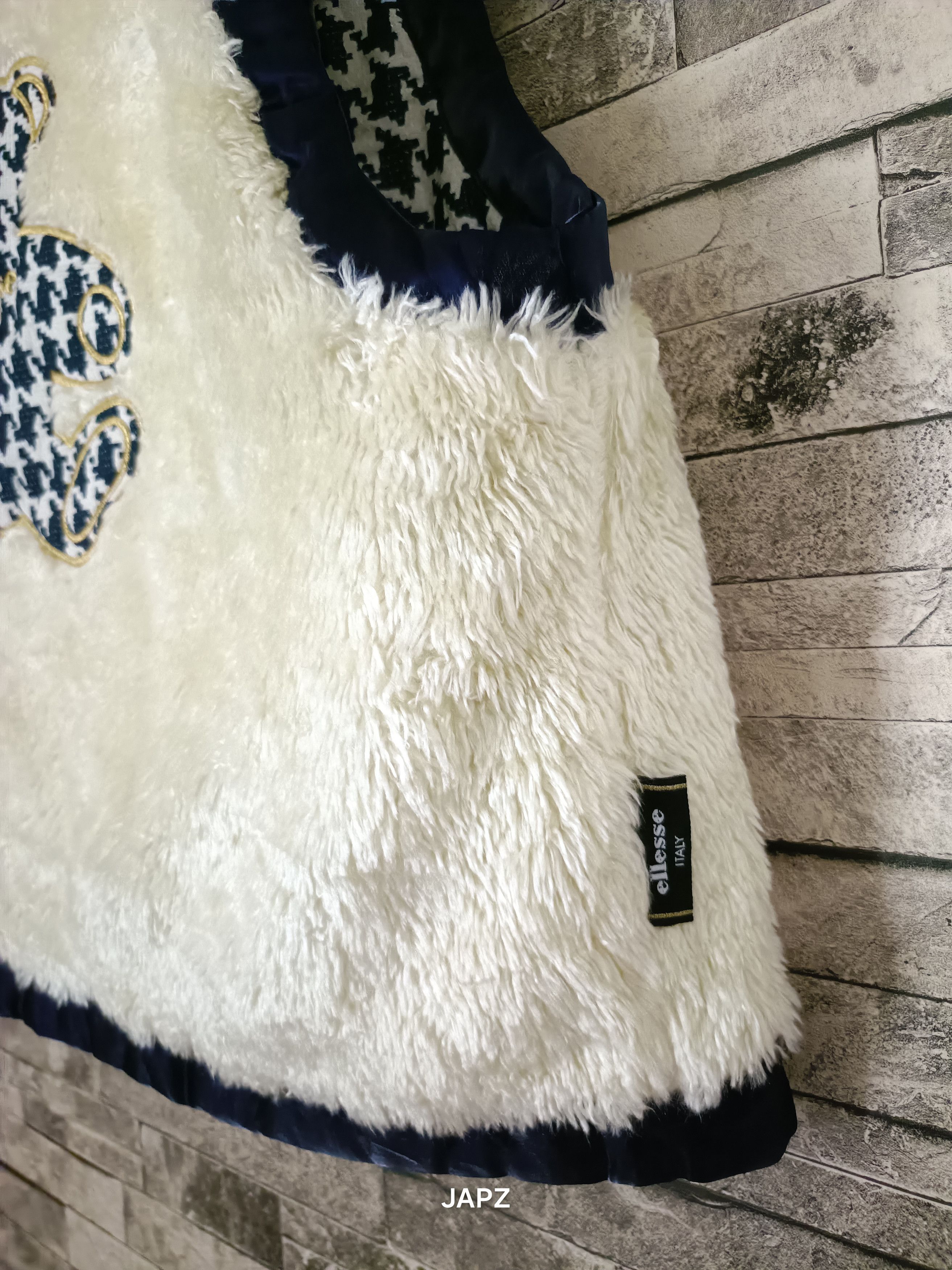 Ellesse × Goldwin Vintage ellesse goldwin Perugia Italy revers shearling vest Size L / US 10 / IT 46 - 4 Thumbnail