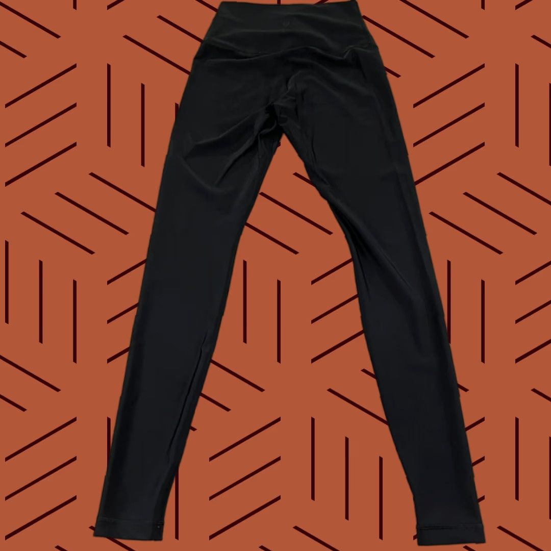 Lululemon VINTAGE? No. So: Lululemon Leggings Women’s Size 6 Black Ankle Activewear Yoga Run Gym 31" Inseam Size 28" / US 6 / IT 42 - 1 Thumbnail