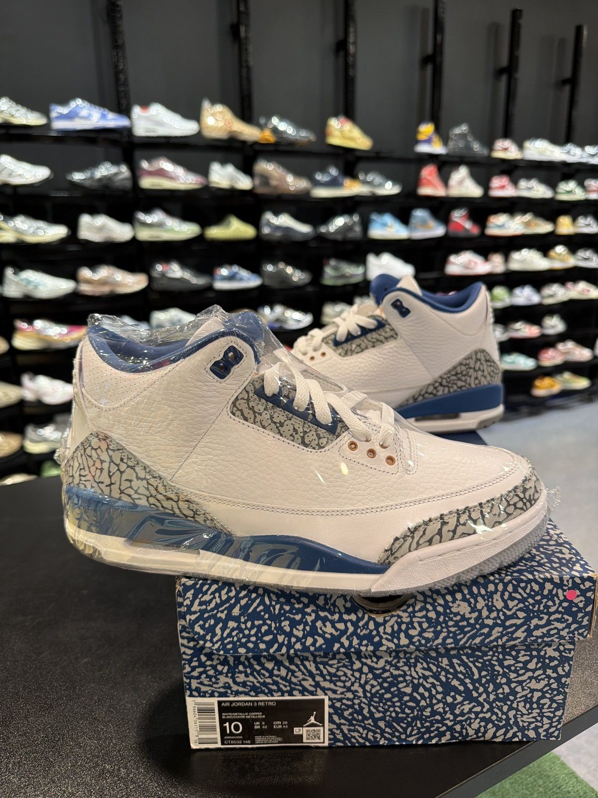 Jordan Brand Jordan 3 Wizards Size-10 Brand New Quick Shipping Size US 10 / EU 43 - 1 Thumbnail