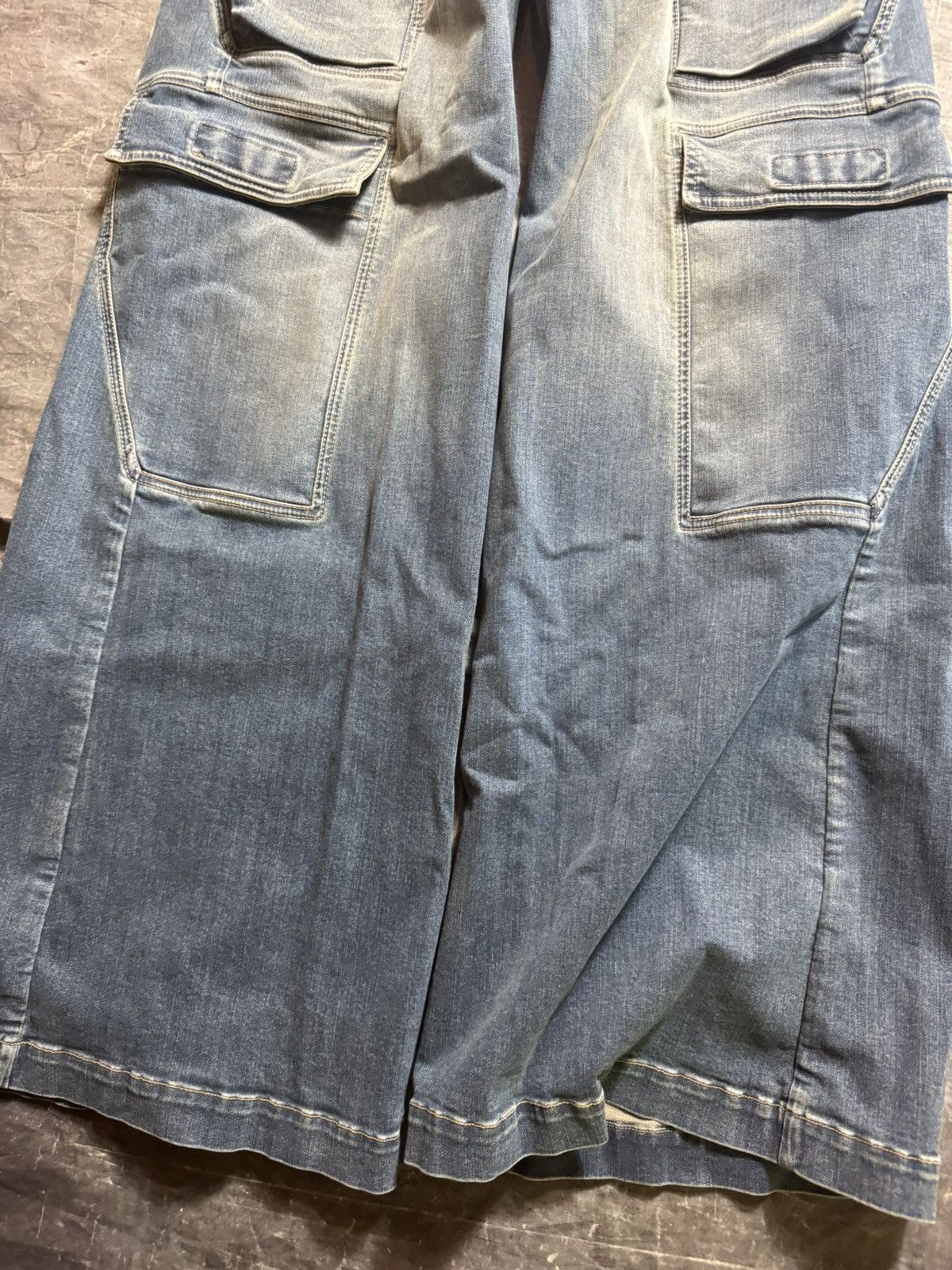 Rick Owens Drkshdw Rick Owens Drkshdw Denim Jumbo Cargo Belas in Washed Indigo Size US 30 / EU 46 - 7 Thumbnail