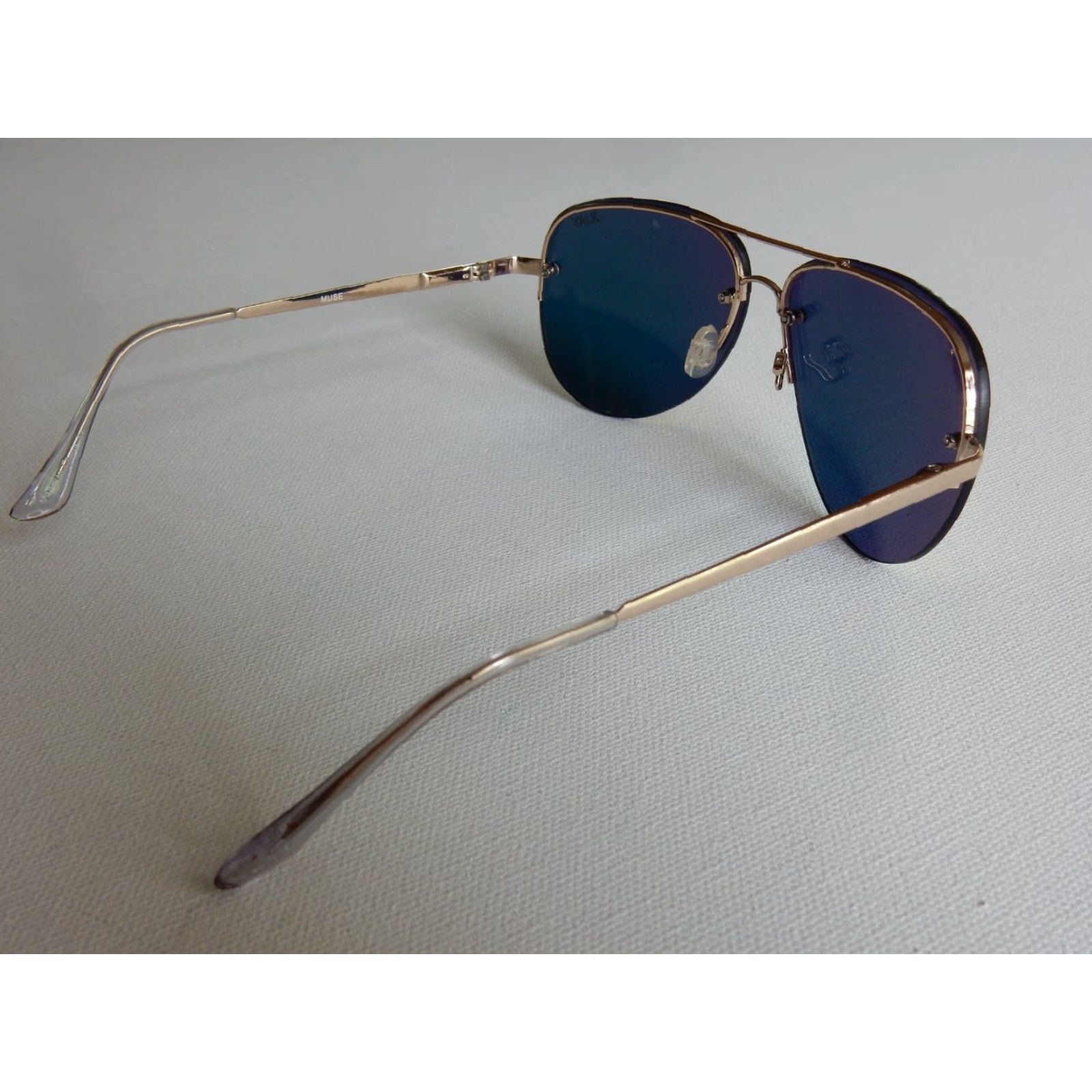 Vintage VINTAGE Quay Aviator Sunglasses Women Gold No Nose Pad Damage Size ONE SIZE - 3 Thumbnail