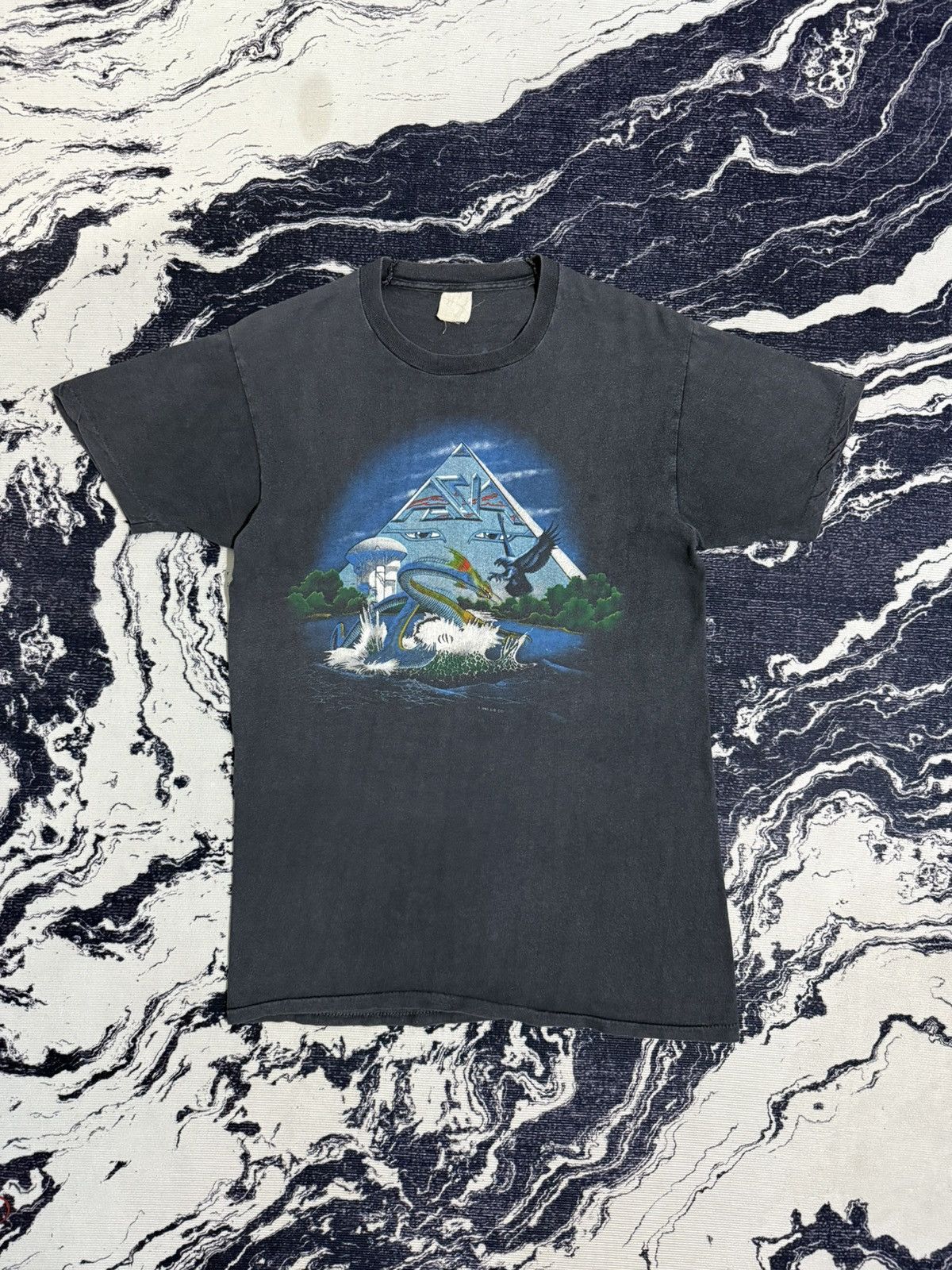 Band Tees Vintage asia 1983 invasion concert tour tshirt Size US S / EU 44-46 / 1 - 5 Thumbnail
