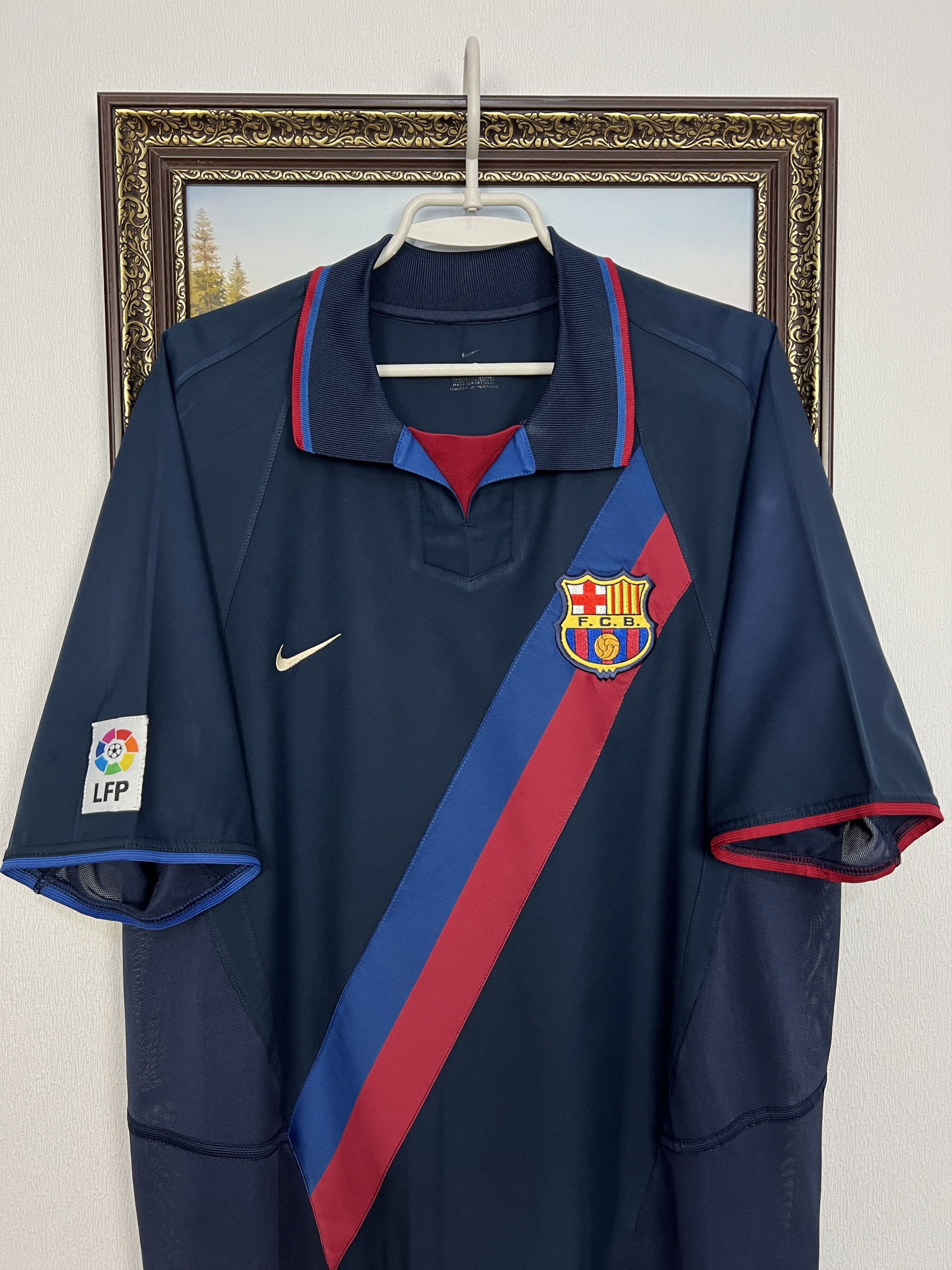 Nike Barcelona Away football shirt Soccer Jersey Camiseta Trikot Size US XL / EU 56 / 4 - 2 Thumbnail