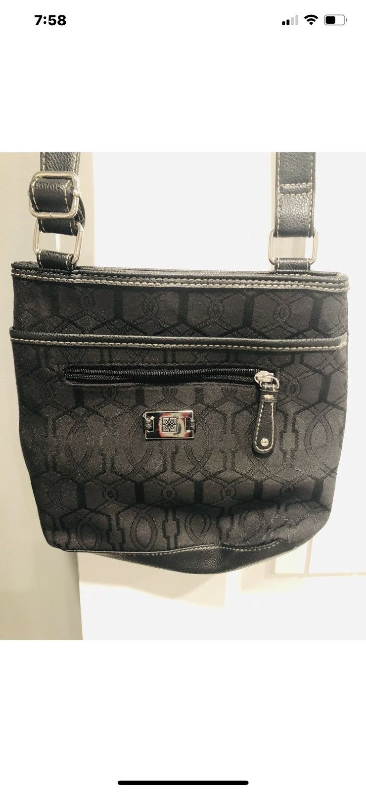 Other Exquisite Black Shoulder Purse. 9 1/2” x 8 3/4” Size ONE SIZE - 1 Thumbnail