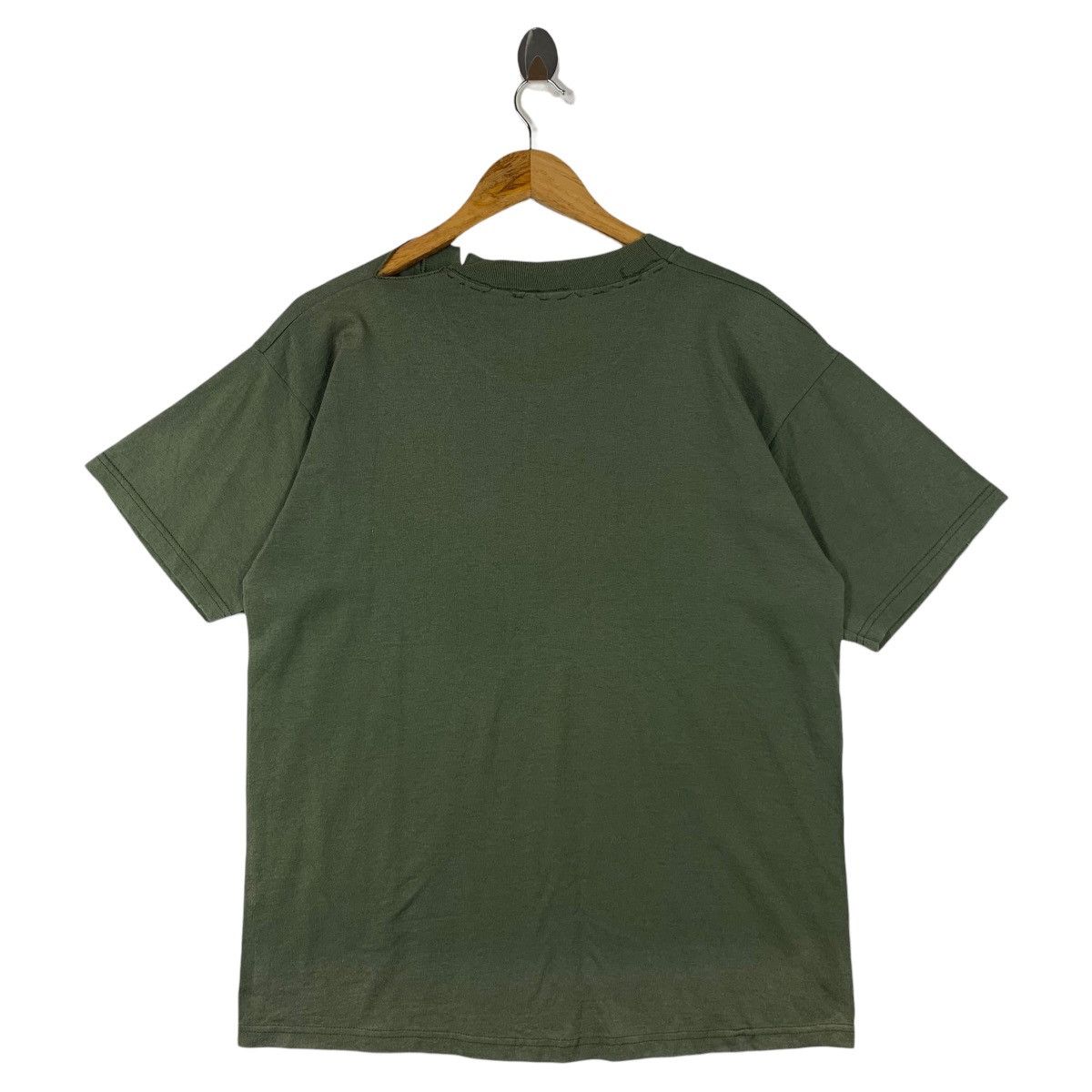 Vintage Vintage Distressed GRAVITY WELL spellout tee Size US M / EU 48-50 / 2 - 4 Thumbnail