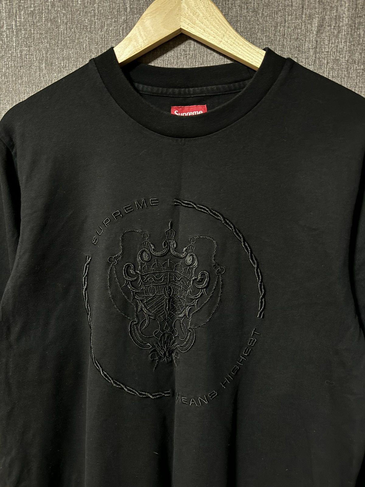 Supreme Supreme Streetwear Embroidered Logo Long Sleeve T-shirt Size US L / EU 52-54 / 3 - 3 Thumbnail